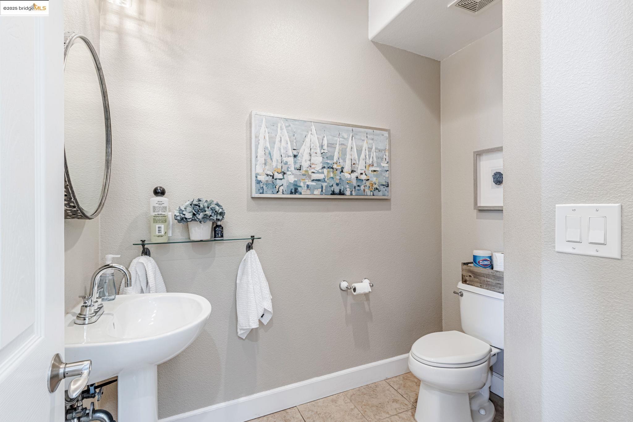 Detail Gallery Image 17 of 47 For 104 Seacliff Court, Richmond,  CA 94801 - 3 Beds | 2/1 Baths