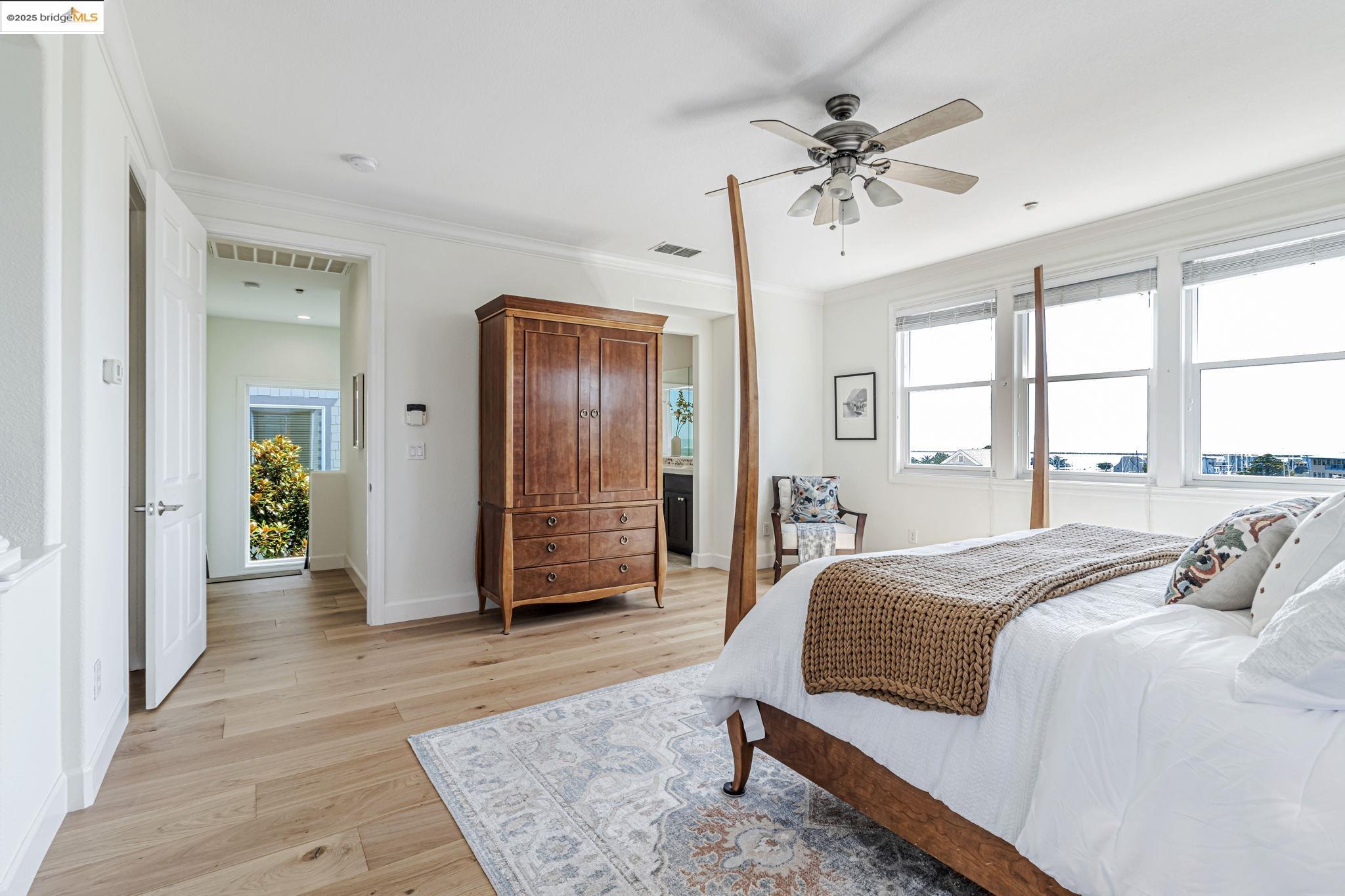 Detail Gallery Image 19 of 47 For 104 Seacliff Court, Richmond,  CA 94801 - 3 Beds | 2/1 Baths
