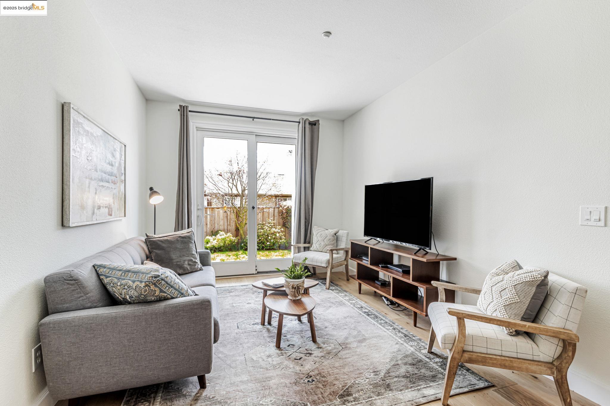 Detail Gallery Image 26 of 47 For 104 Seacliff Court, Richmond,  CA 94801 - 3 Beds | 2/1 Baths