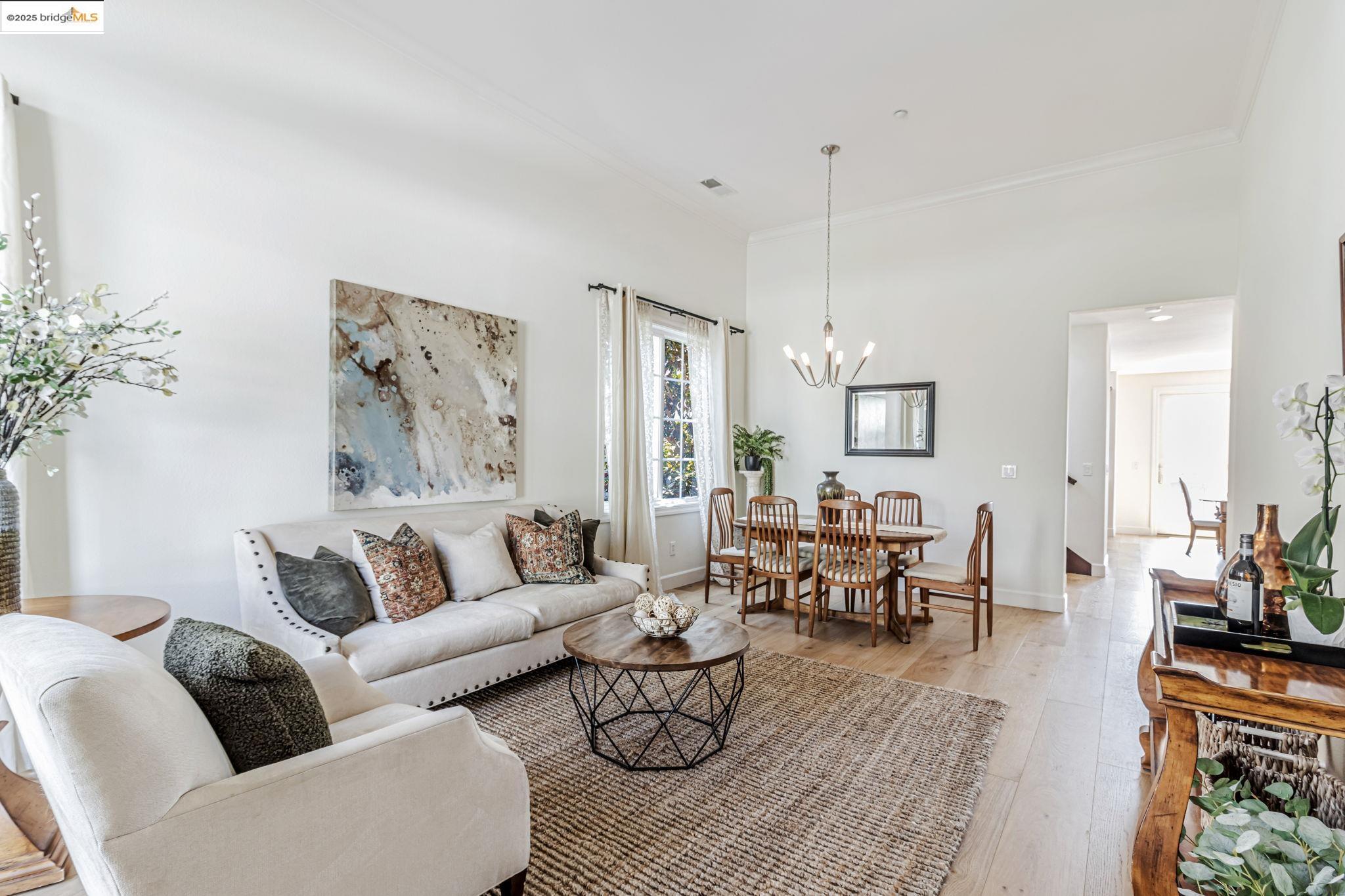 Detail Gallery Image 7 of 47 For 104 Seacliff Court, Richmond,  CA 94801 - 3 Beds | 2/1 Baths