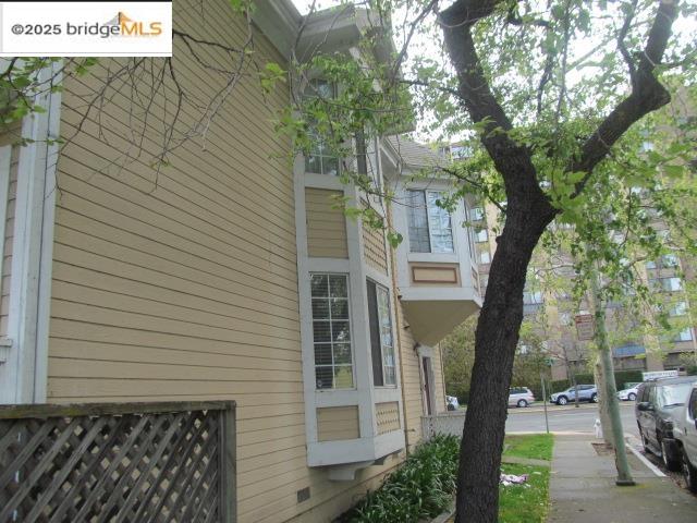 Detail Gallery Image 7 of 12 For 1424 Market St, Oakland,  CA 94607 - – Beds | – Baths