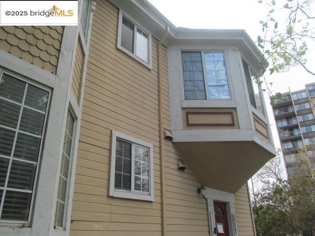 Detail Gallery Image 8 of 12 For 1424 Market St, Oakland,  CA 94607 - – Beds | – Baths
