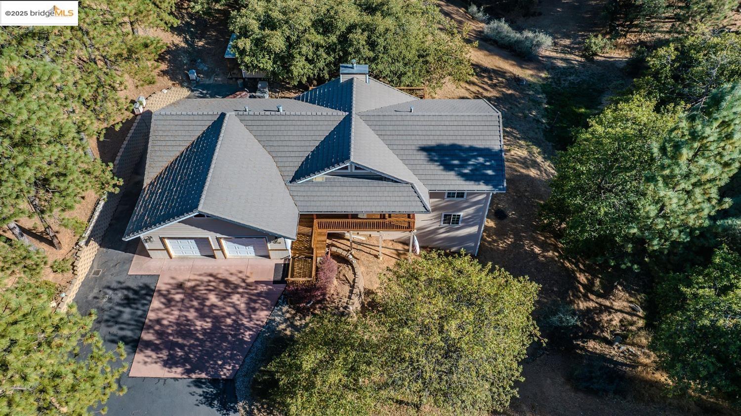 Detail Gallery Image 2 of 56 For 5591 Stampede Canyon Drive 1, Hathaway Pines,  CA 95223 - 3 Beds | 3/1 Baths