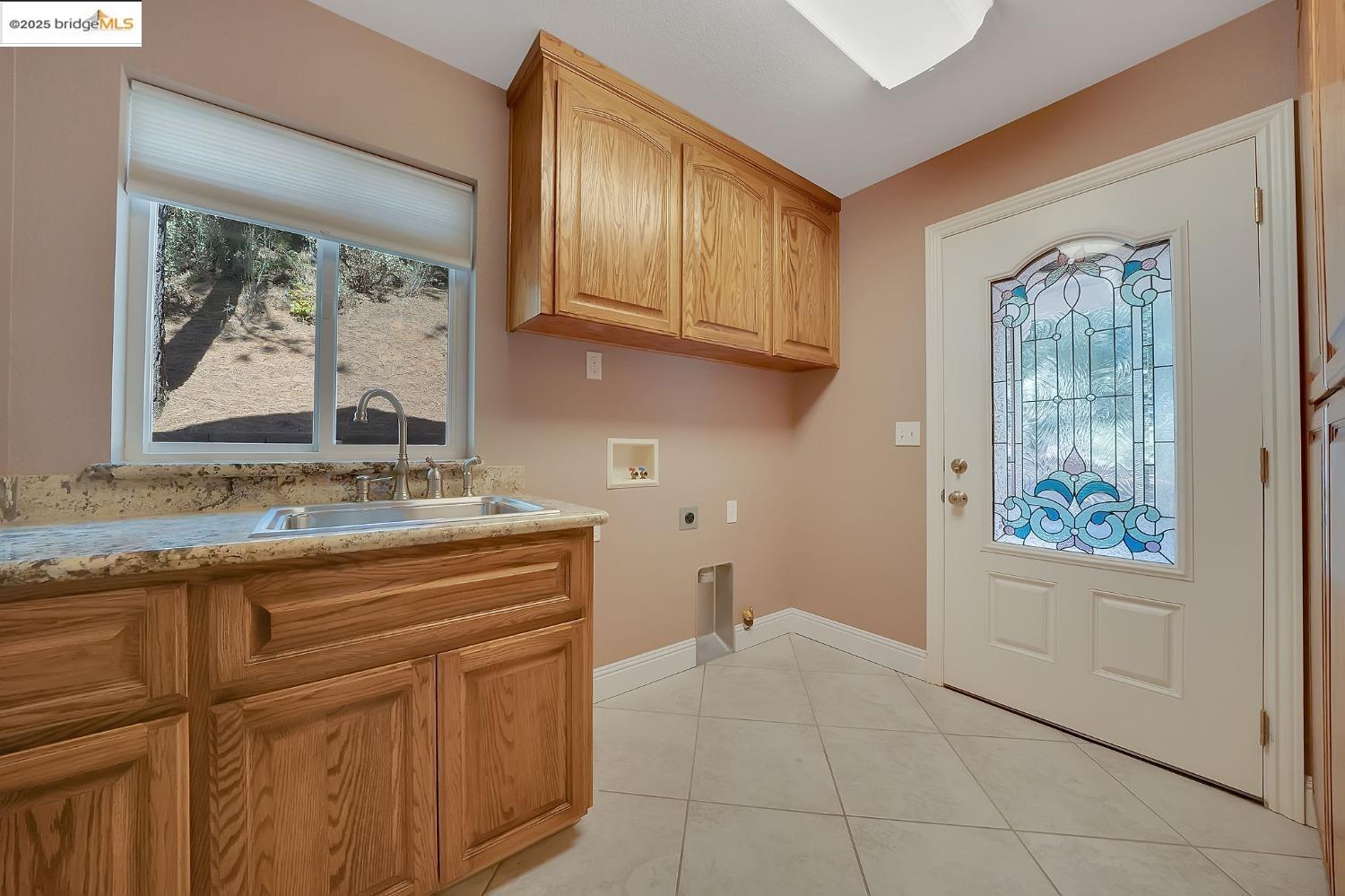 Detail Gallery Image 22 of 56 For 5591 Stampede Canyon Drive 1, Hathaway Pines,  CA 95223 - 3 Beds | 3/1 Baths