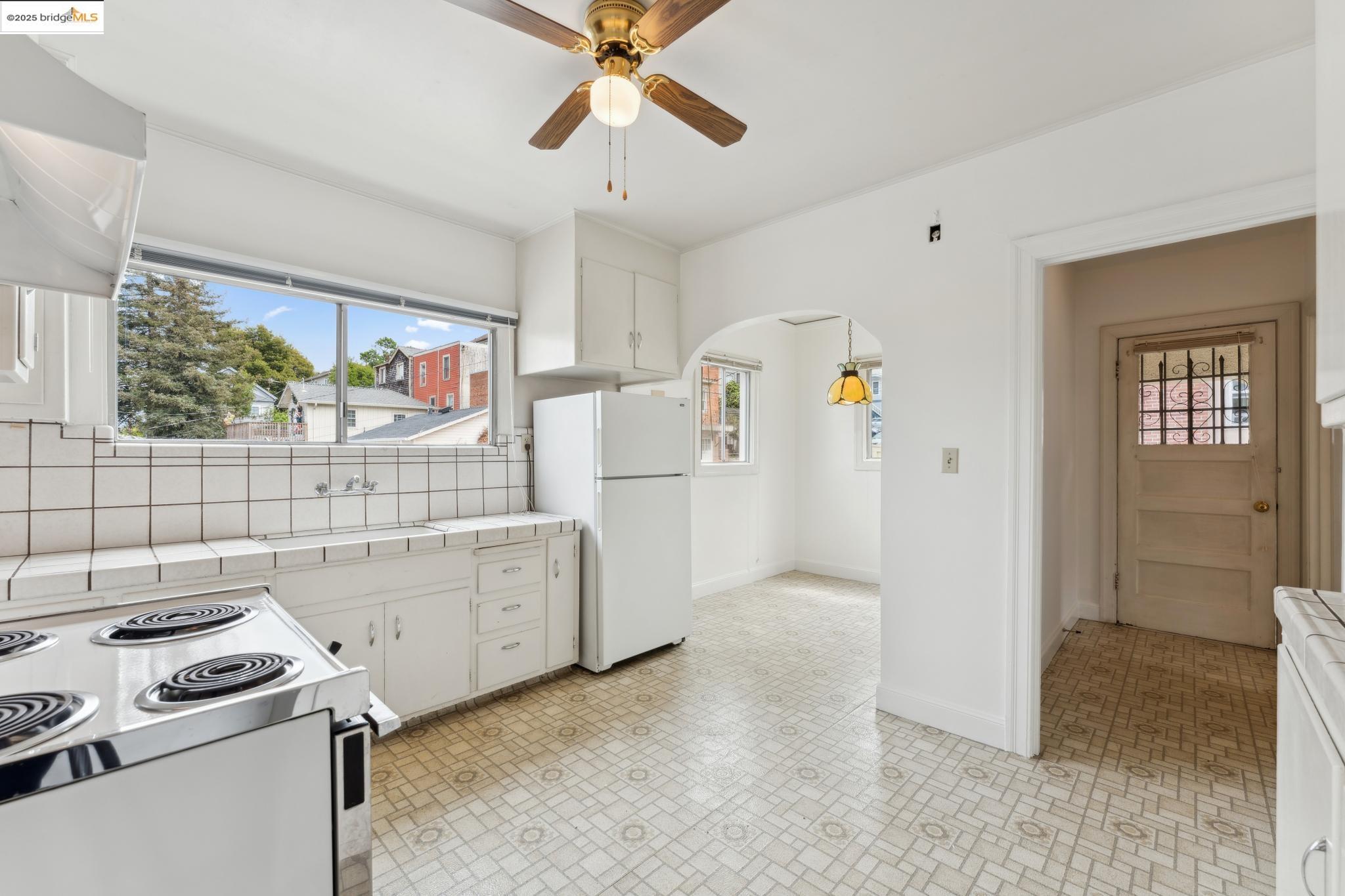 Detail Gallery Image 26 of 50 For 1605 Pomona St, Crockett,  CA 94525 - – Beds | – Baths