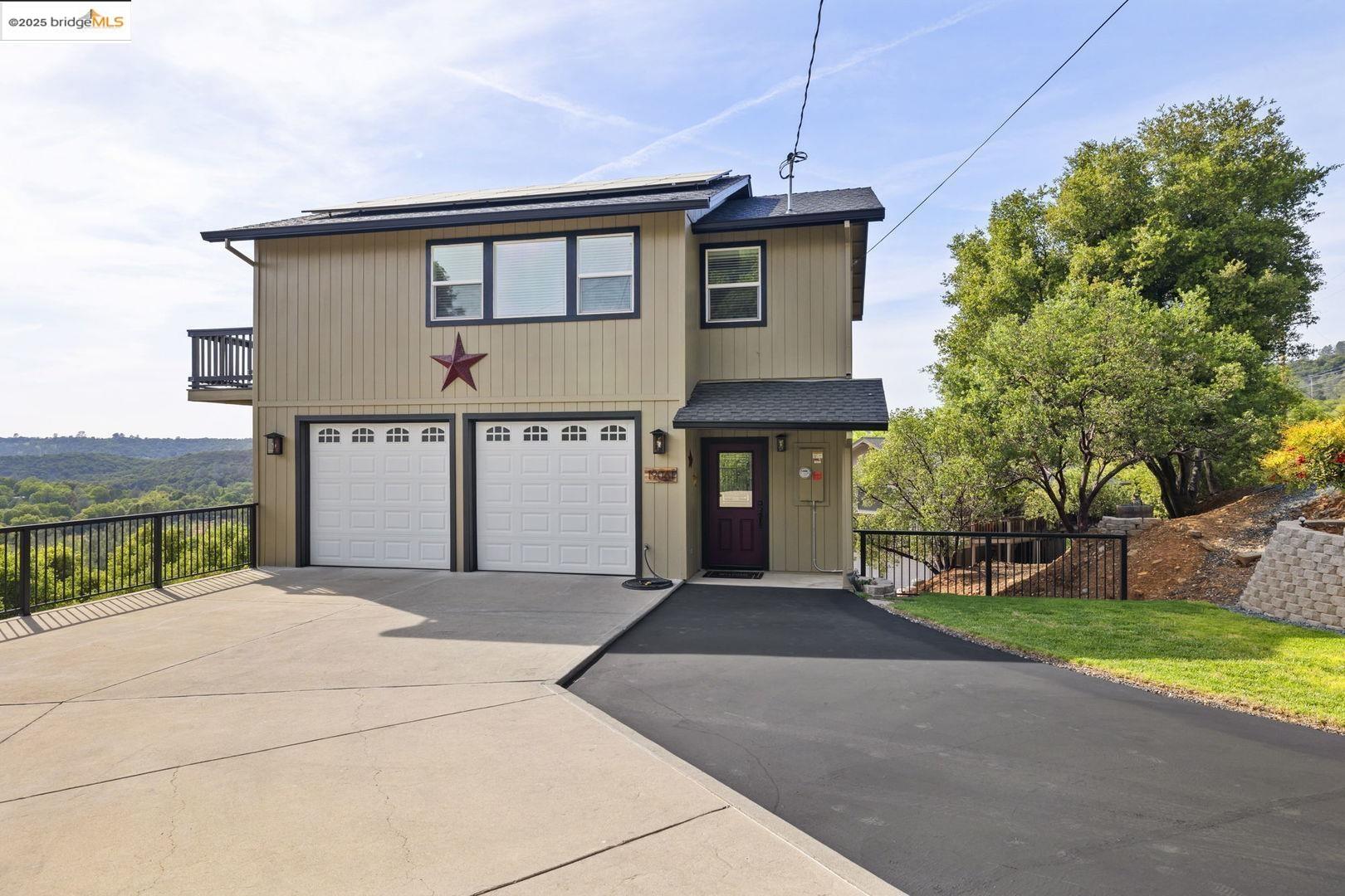 Detail Gallery Image 2 of 37 For 19061 North Dr, Jamestown,  CA 95327 - 3 Beds | 3 Baths