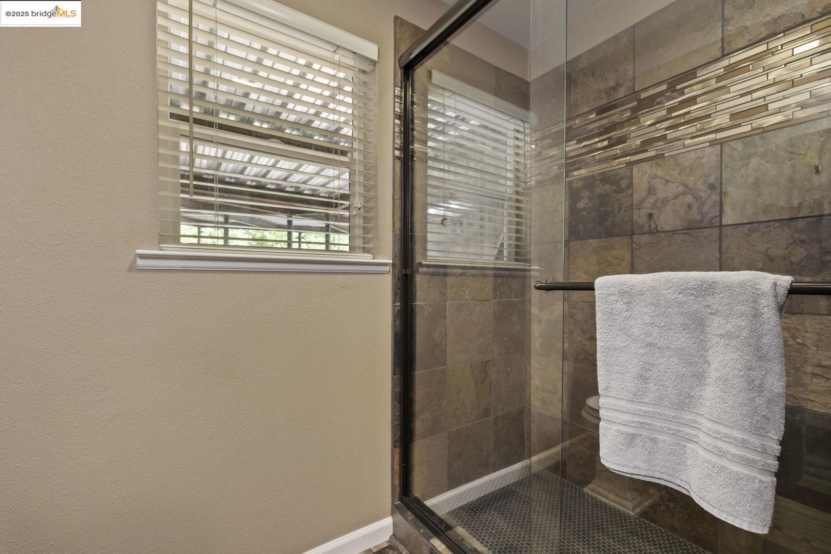Detail Gallery Image 24 of 37 For 19061 North Dr, Jamestown,  CA 95327 - 3 Beds | 3 Baths