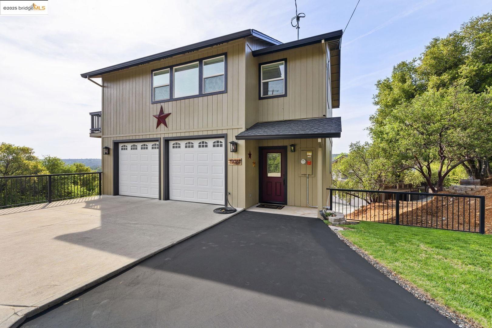 Detail Gallery Image 4 of 37 For 19061 North Dr, Jamestown,  CA 95327 - 3 Beds | 3 Baths