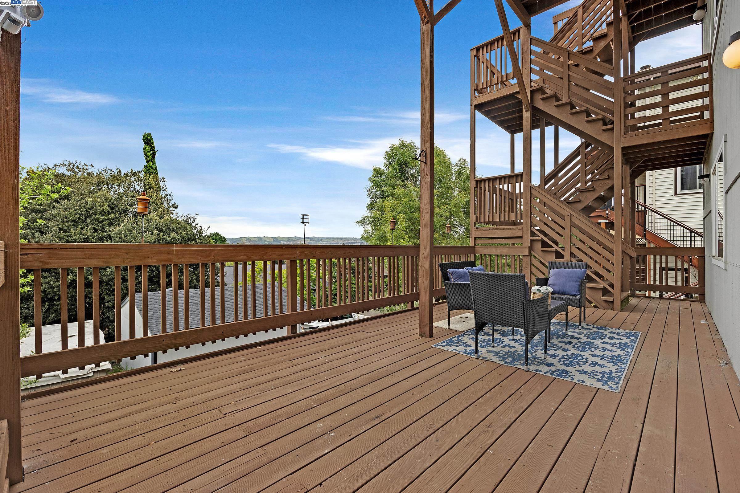 Detail Gallery Image 39 of 41 For 19464 Yuma St, Castro Valley,  CA 94546 - 5 Beds | 3/1 Baths
