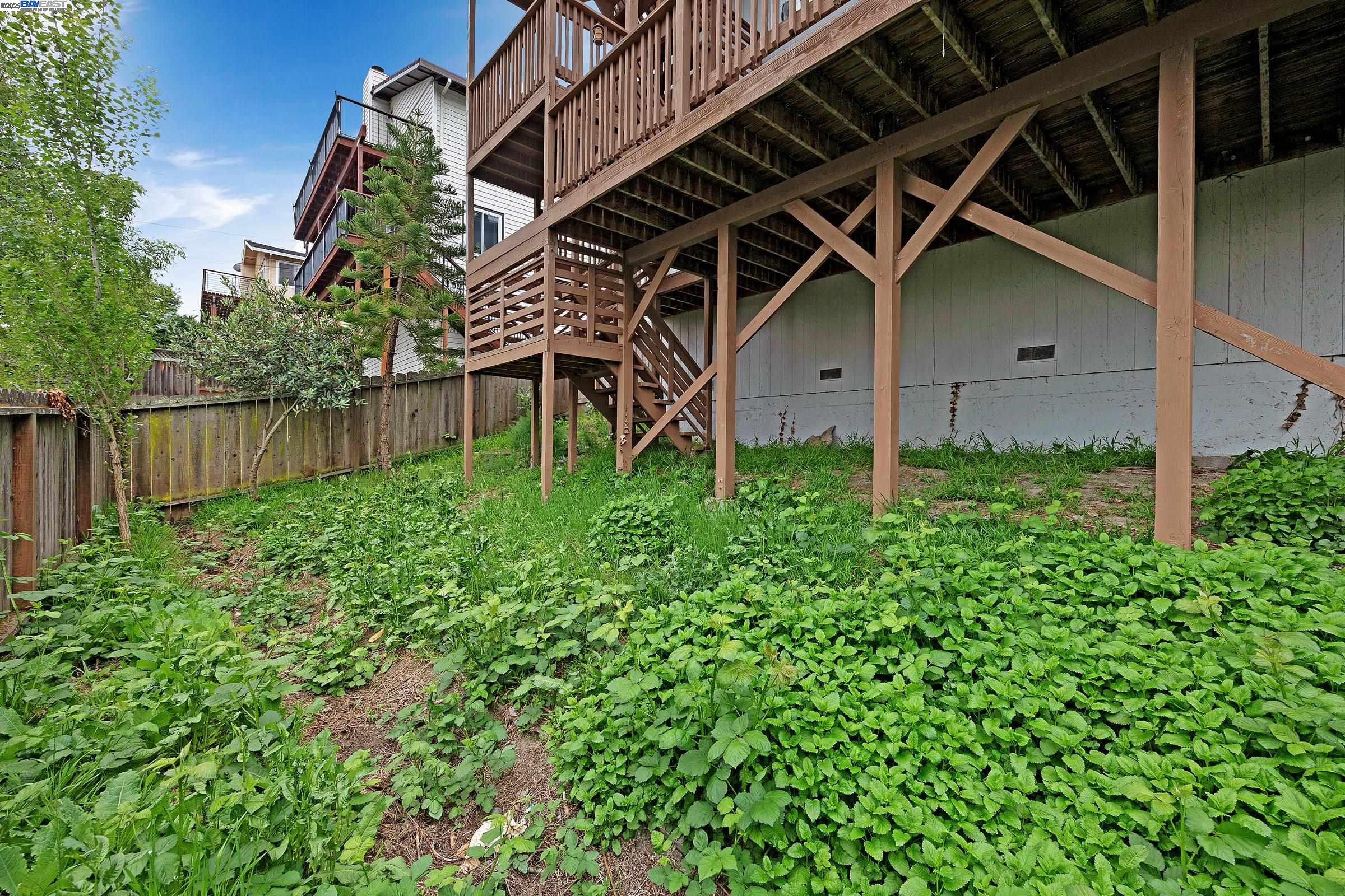 Detail Gallery Image 40 of 41 For 19464 Yuma St, Castro Valley,  CA 94546 - 5 Beds | 3/1 Baths