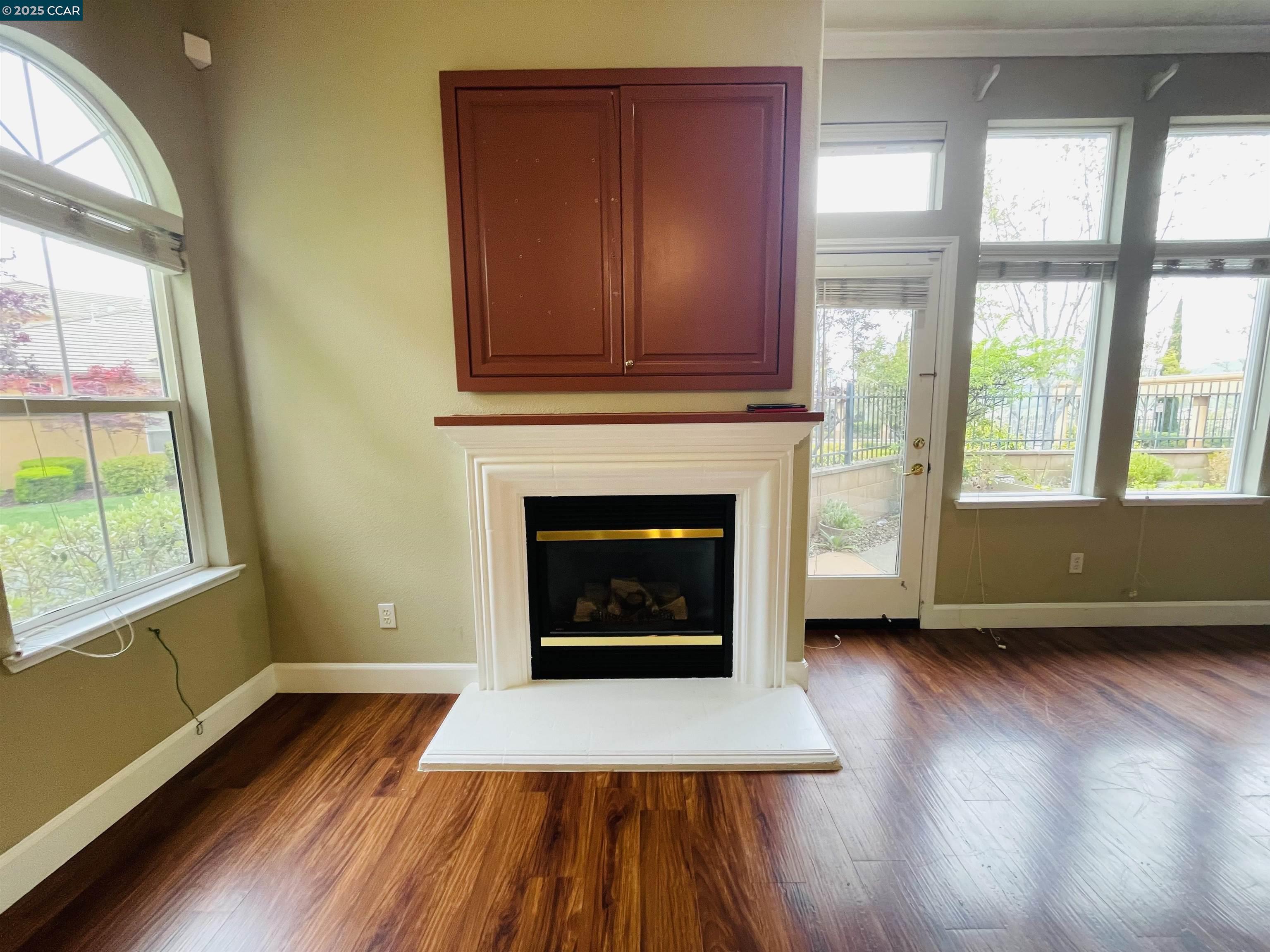 Detail Gallery Image 5 of 23 For 7104 Majestic Ct, Vallejo,  CA 94591 - 2 Beds | 2 Baths