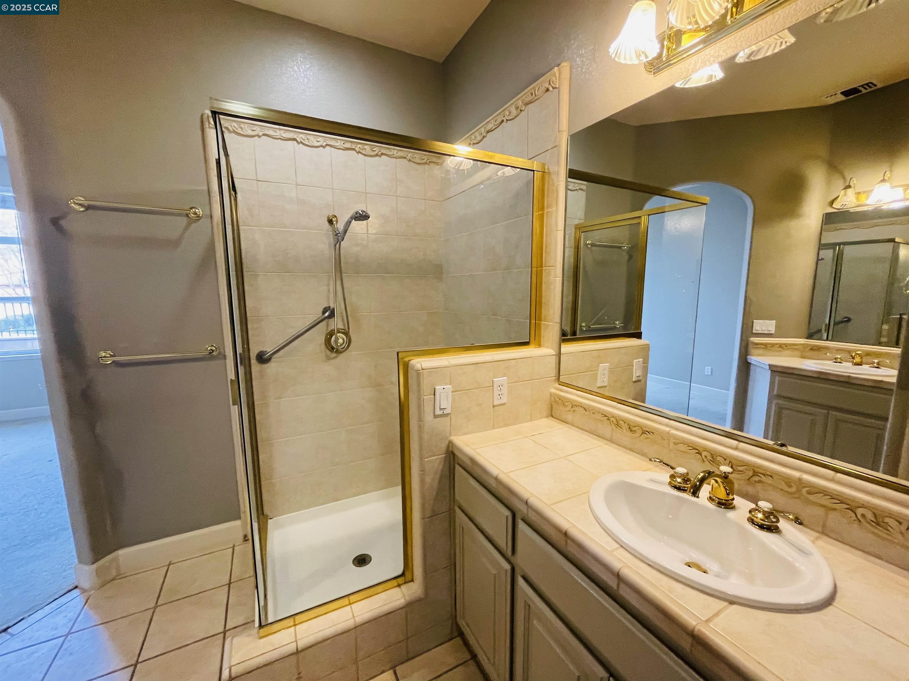 Detail Gallery Image 10 of 23 For 7104 Majestic Ct, Vallejo,  CA 94591 - 2 Beds | 2 Baths