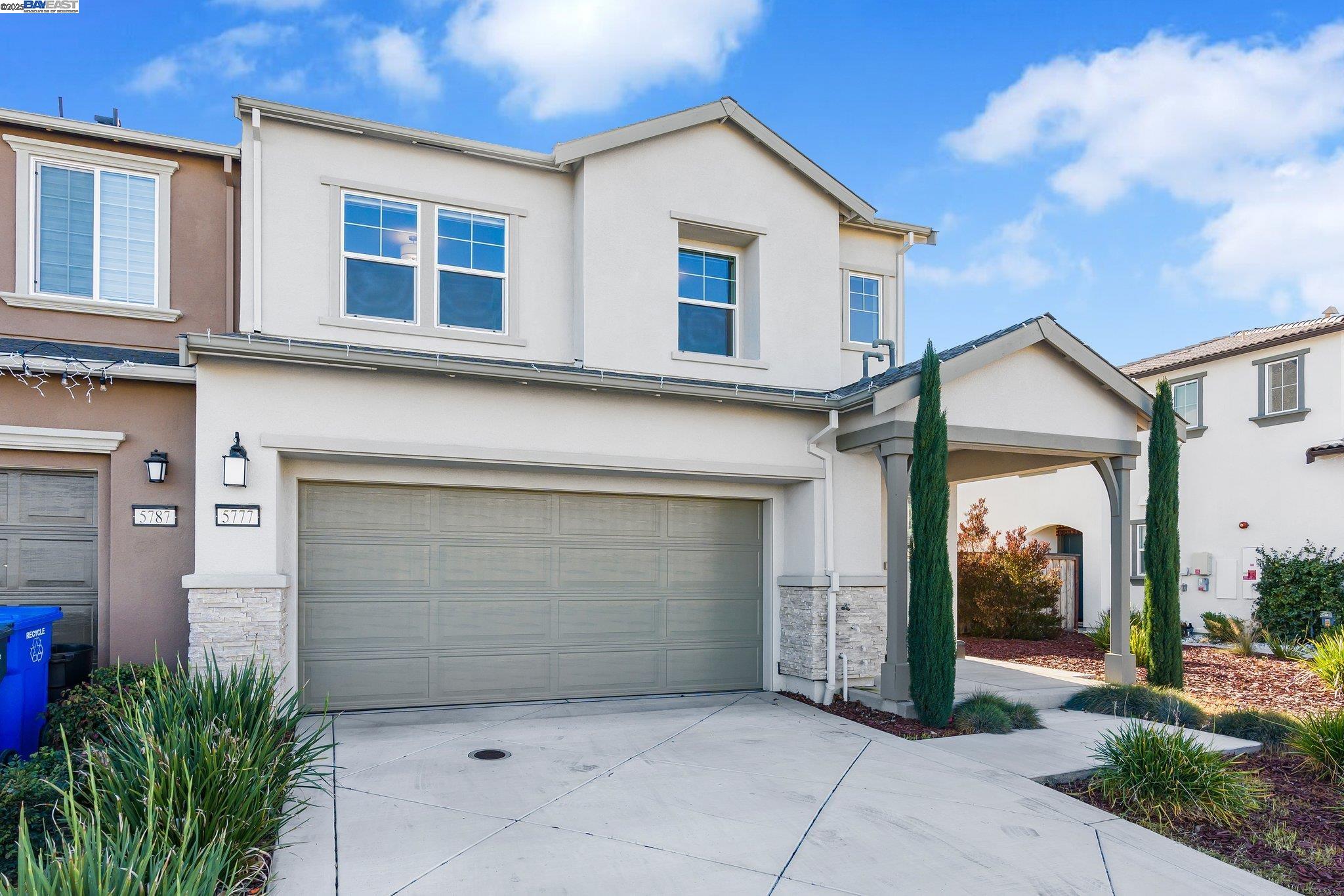 Detail Gallery Image 3 of 43 For 5777 Tournament Ct, Tracy,  CA 95377 - 4 Beds | 3 Baths