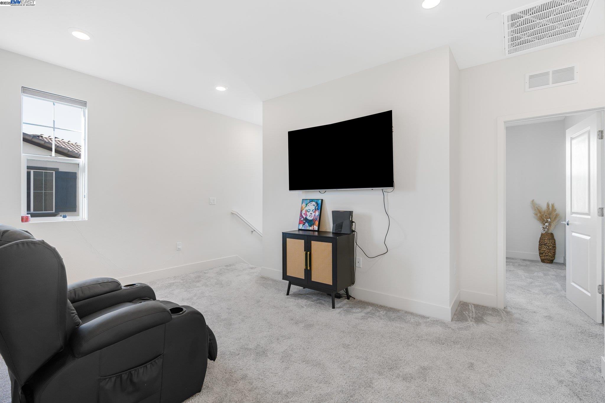 Detail Gallery Image 24 of 43 For 5777 Tournament Ct, Tracy,  CA 95377 - 4 Beds | 3 Baths