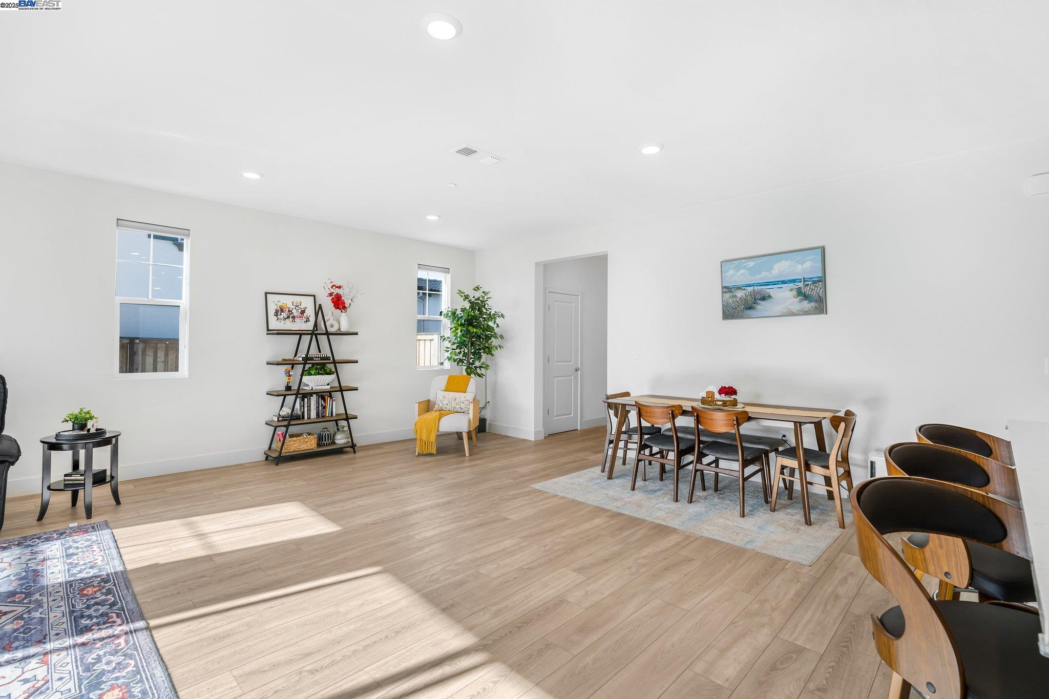 Detail Gallery Image 10 of 43 For 5777 Tournament Ct, Tracy,  CA 95377 - 4 Beds | 3 Baths