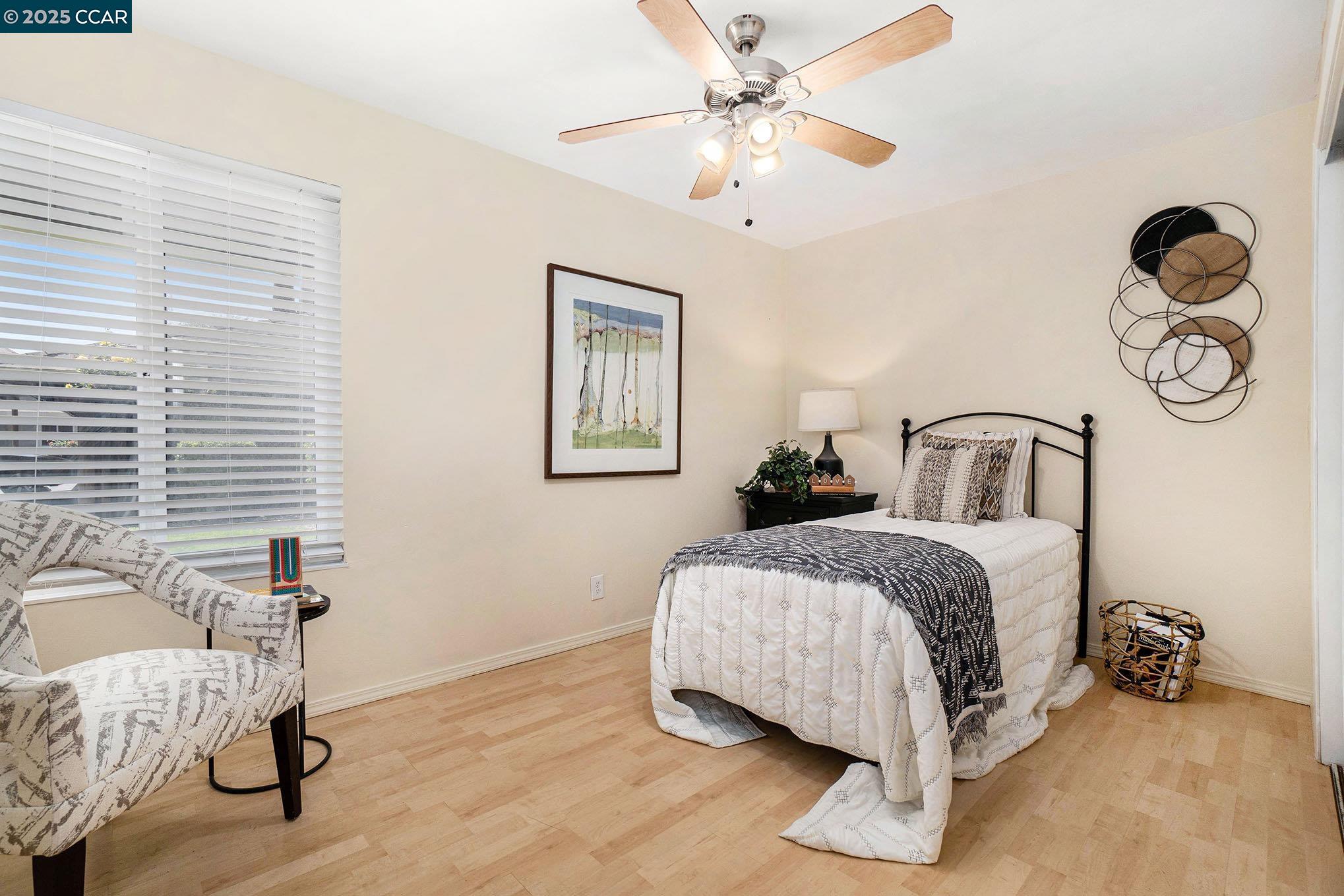 Detail Gallery Image 7 of 16 For 2065 Olivera Rd a,  Concord,  CA 94520 - 2 Beds | 1 Baths