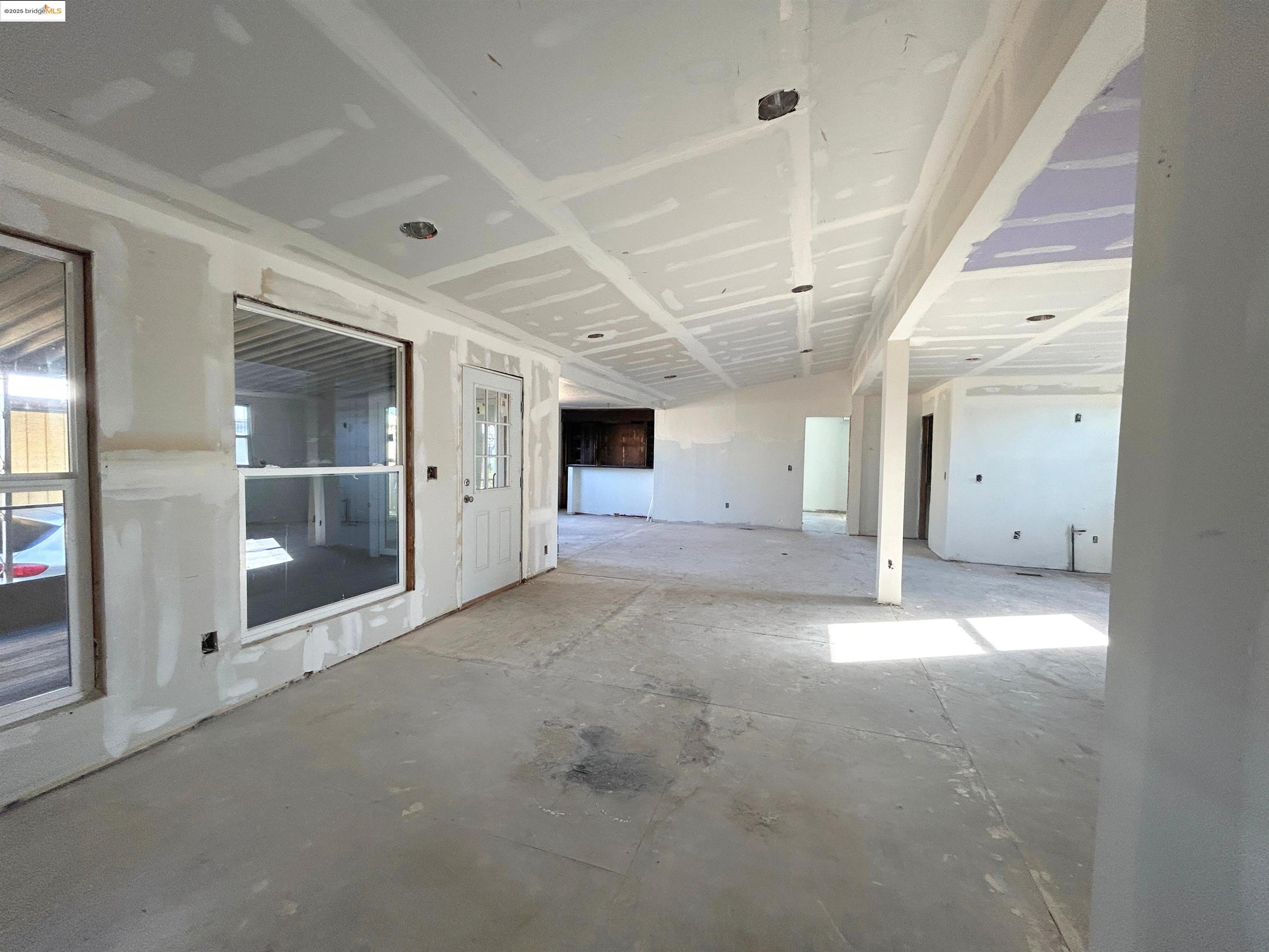 Detail Gallery Image 4 of 20 For 3724 Porter Circle, Bethel Island,  CA 94511 - 3 Beds | 2 Baths