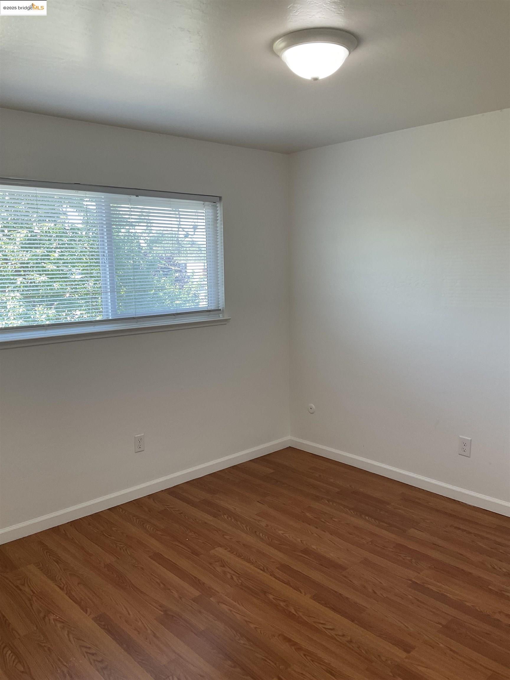 Detail Gallery Image 5 of 7 For 234 Crest Street #2,  Antioch,  CA 94509 - 2 Beds | 1 Baths