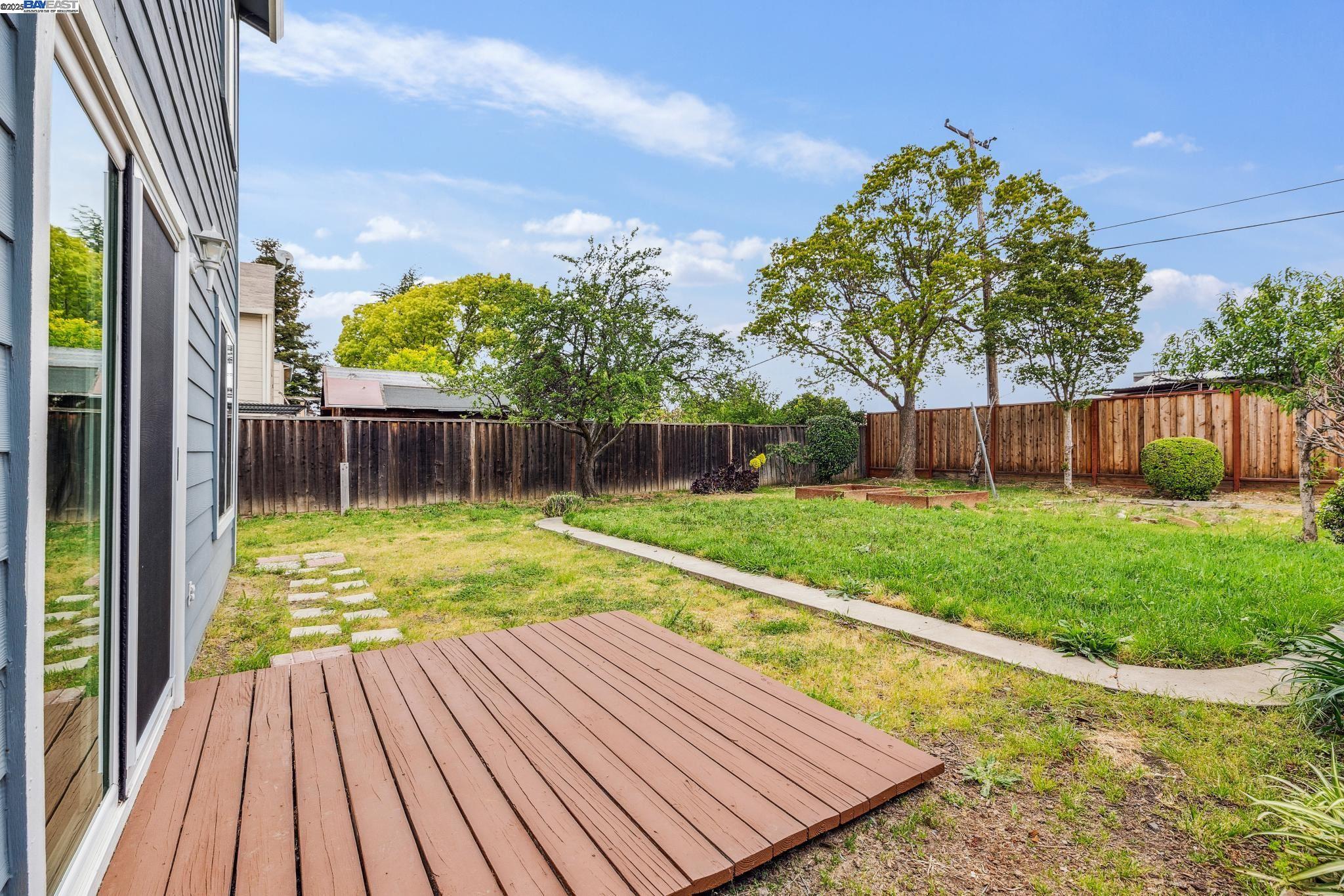 Detail Gallery Image 28 of 33 For 369 Anchor Dr, Bay Point,  CA 94565 - 3 Beds | 2/1 Baths