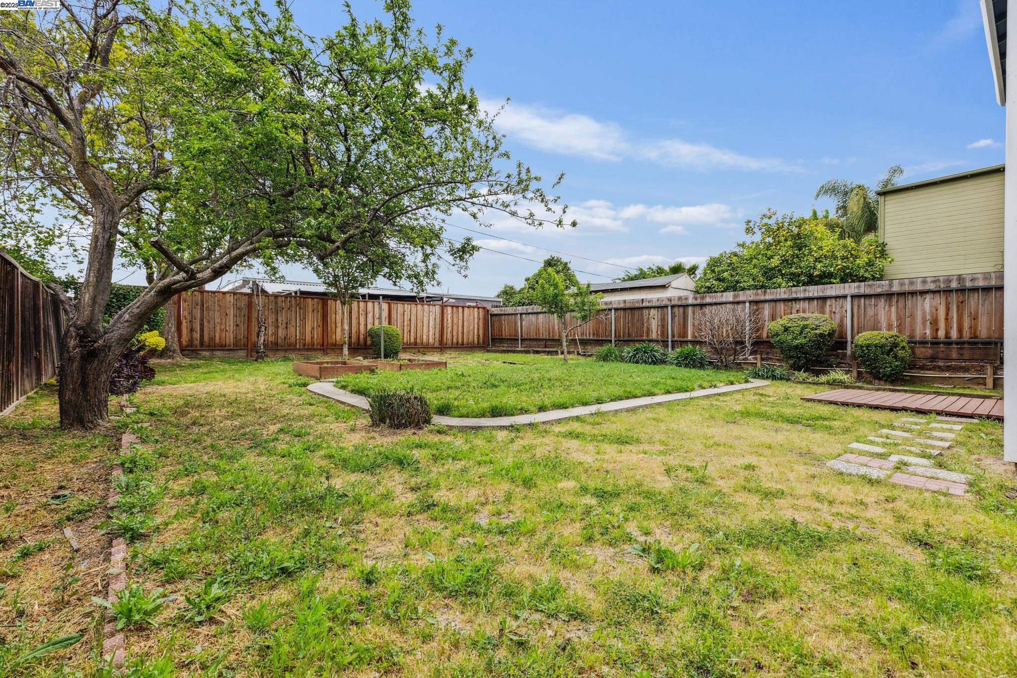 Detail Gallery Image 30 of 33 For 369 Anchor Dr, Bay Point,  CA 94565 - 3 Beds | 2/1 Baths