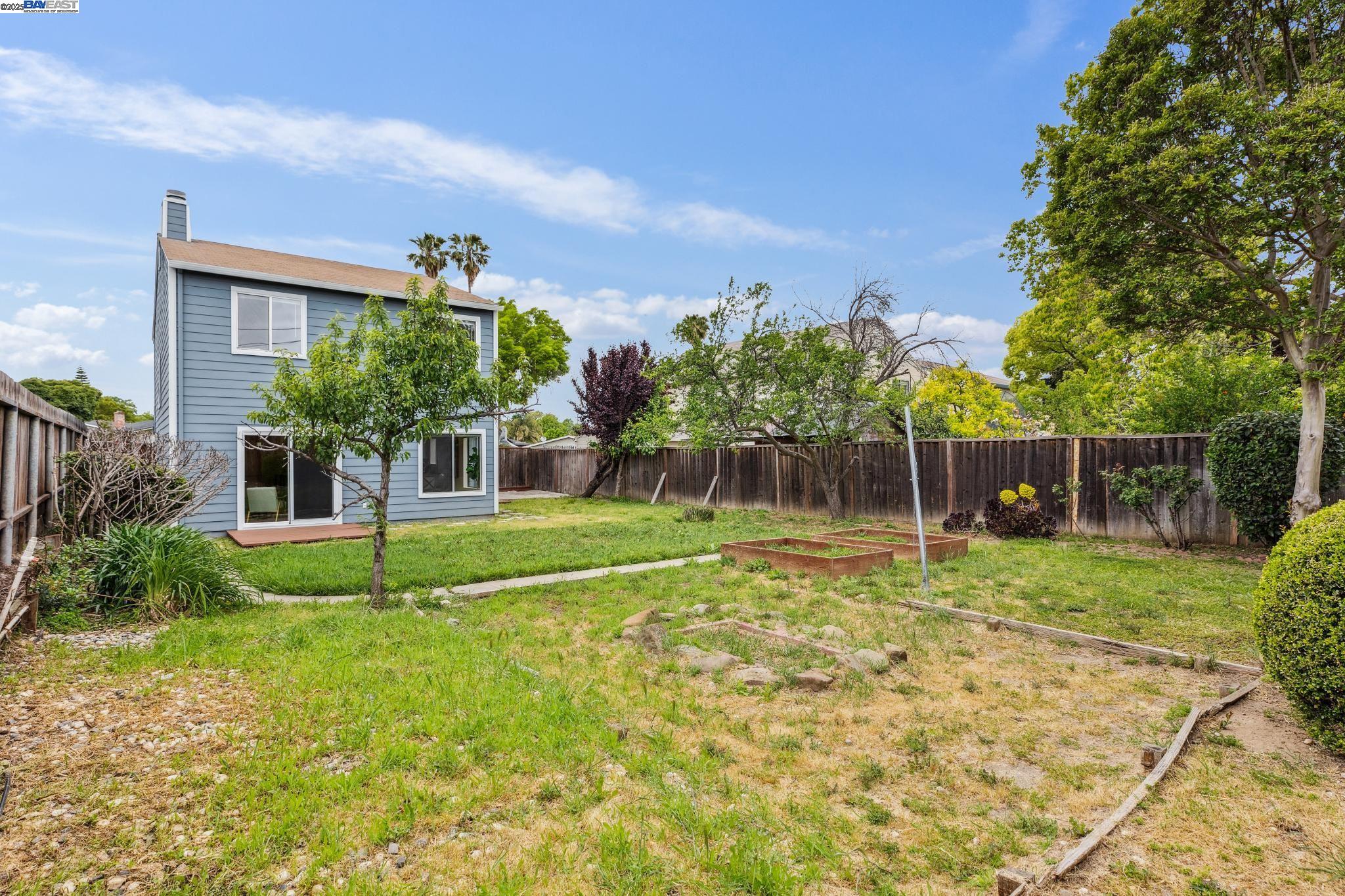 Detail Gallery Image 32 of 33 For 369 Anchor Dr, Bay Point,  CA 94565 - 3 Beds | 2/1 Baths