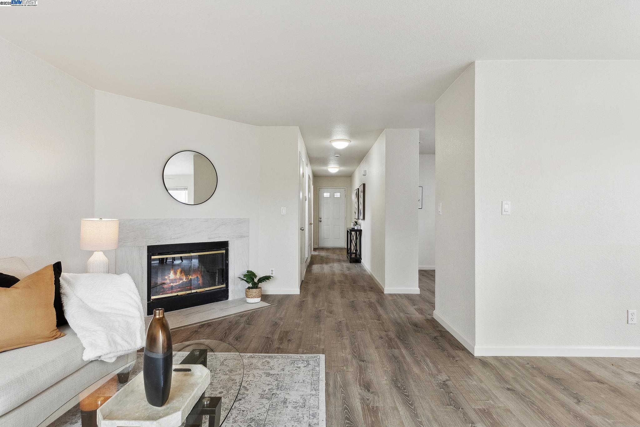 Detail Gallery Image 9 of 33 For 369 Anchor Dr, Bay Point,  CA 94565 - 3 Beds | 2/1 Baths