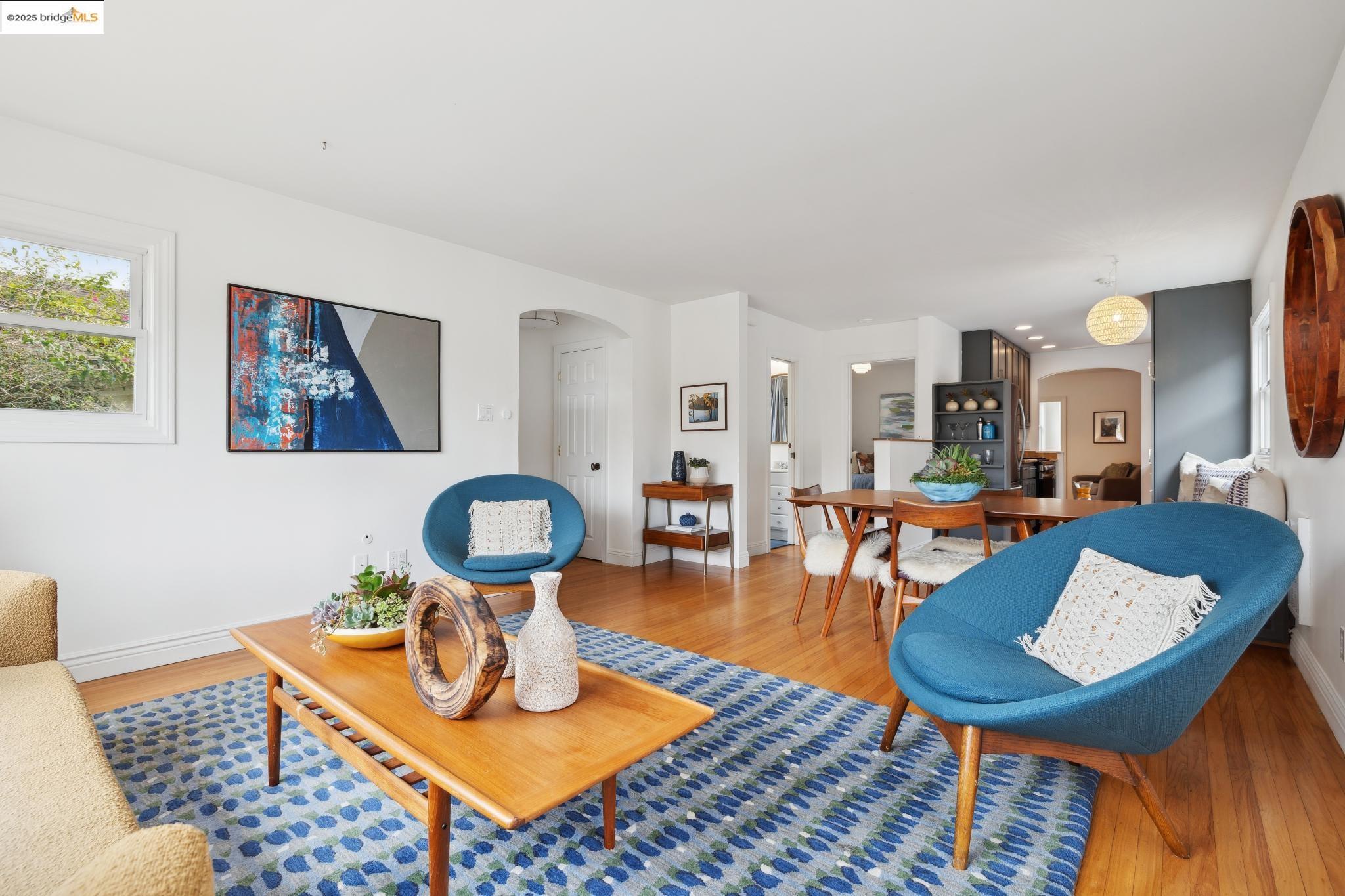 Detail Gallery Image 2 of 47 For 1626 Kains Ave., Berkeley,  CA 94702 - 4 Beds | 2/1 Baths