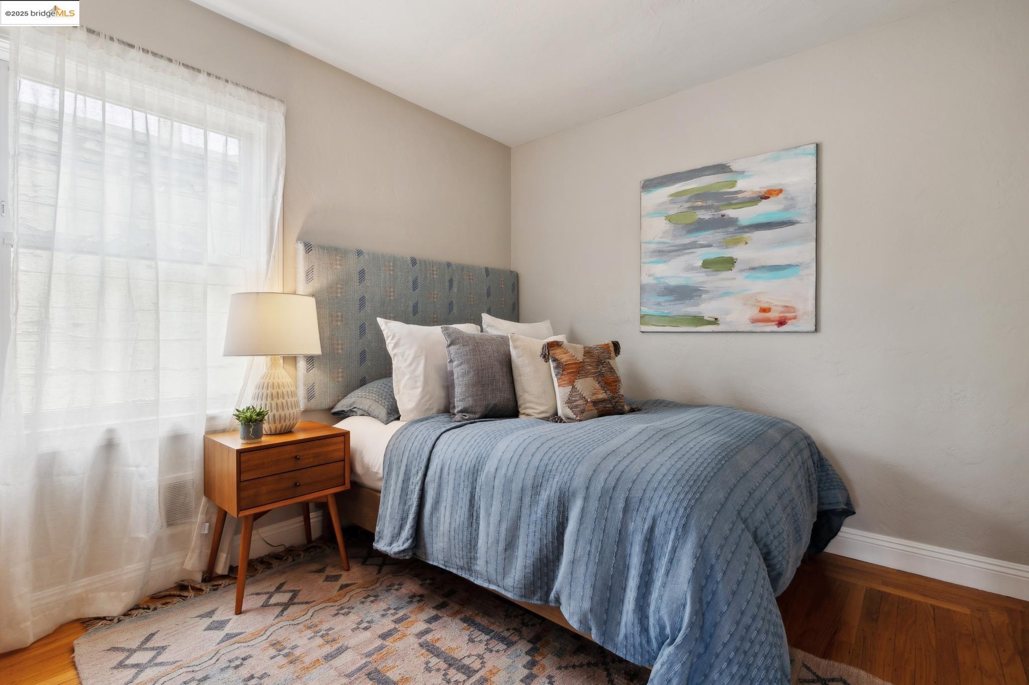 Detail Gallery Image 24 of 47 For 1626 Kains Ave., Berkeley,  CA 94702 - 4 Beds | 2/1 Baths
