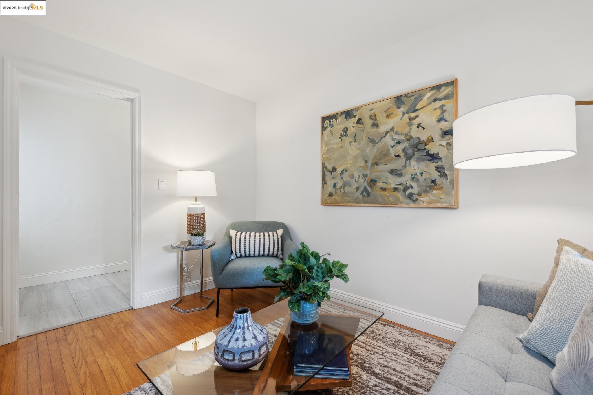 Detail Gallery Image 34 of 47 For 1626 Kains Ave., Berkeley,  CA 94702 - 4 Beds | 2/1 Baths