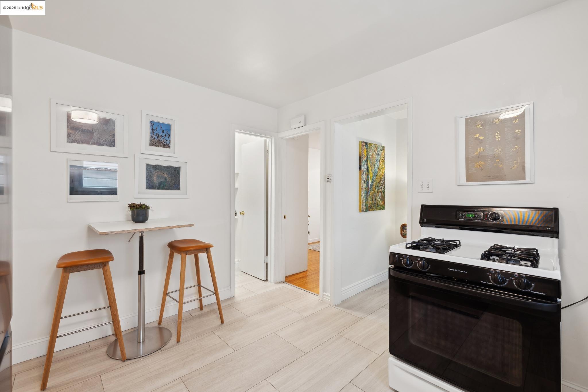 Detail Gallery Image 36 of 47 For 1626 Kains Ave., Berkeley,  CA 94702 - 4 Beds | 2/1 Baths