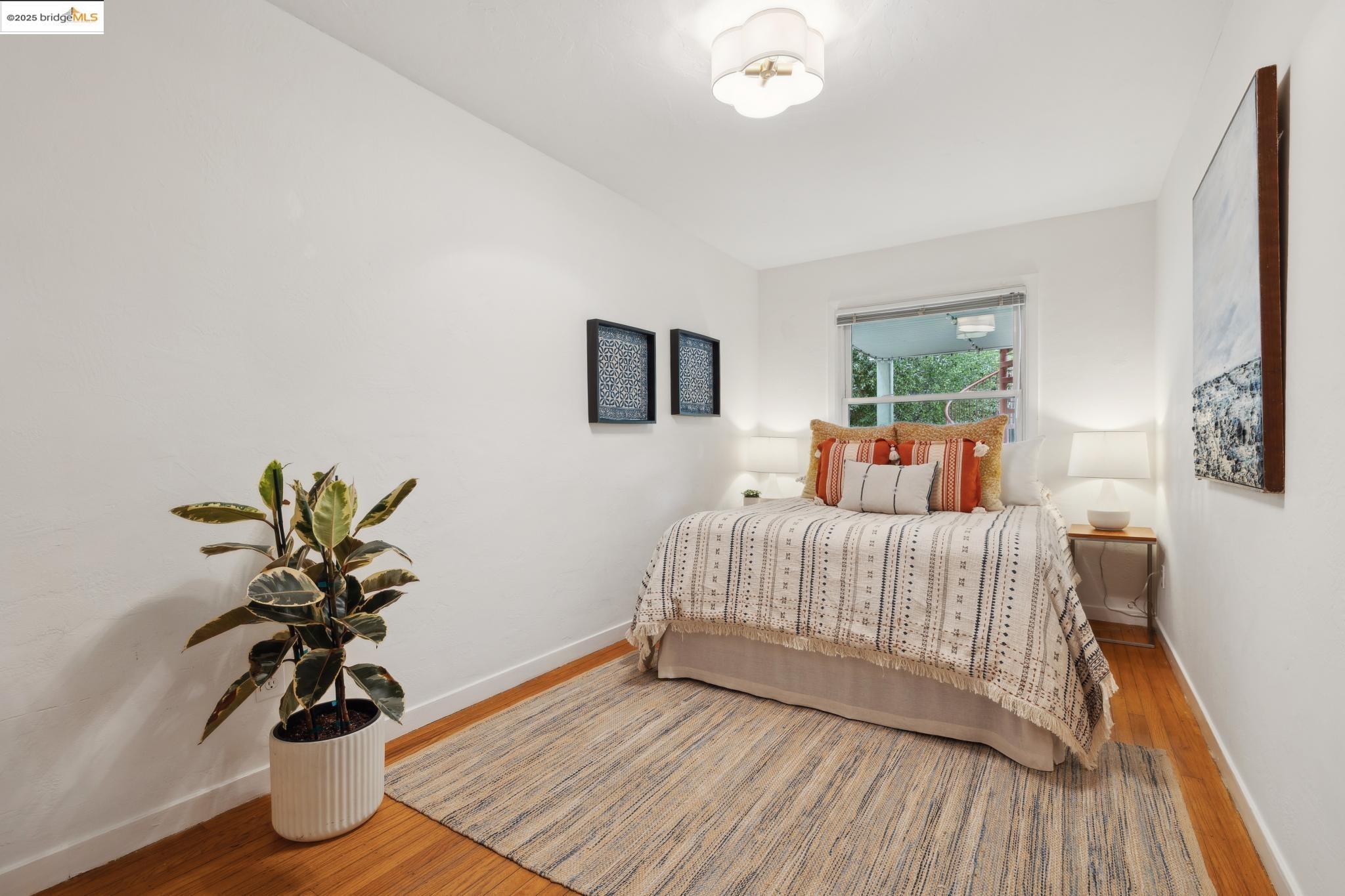 Detail Gallery Image 38 of 47 For 1626 Kains Ave., Berkeley,  CA 94702 - 4 Beds | 2/1 Baths