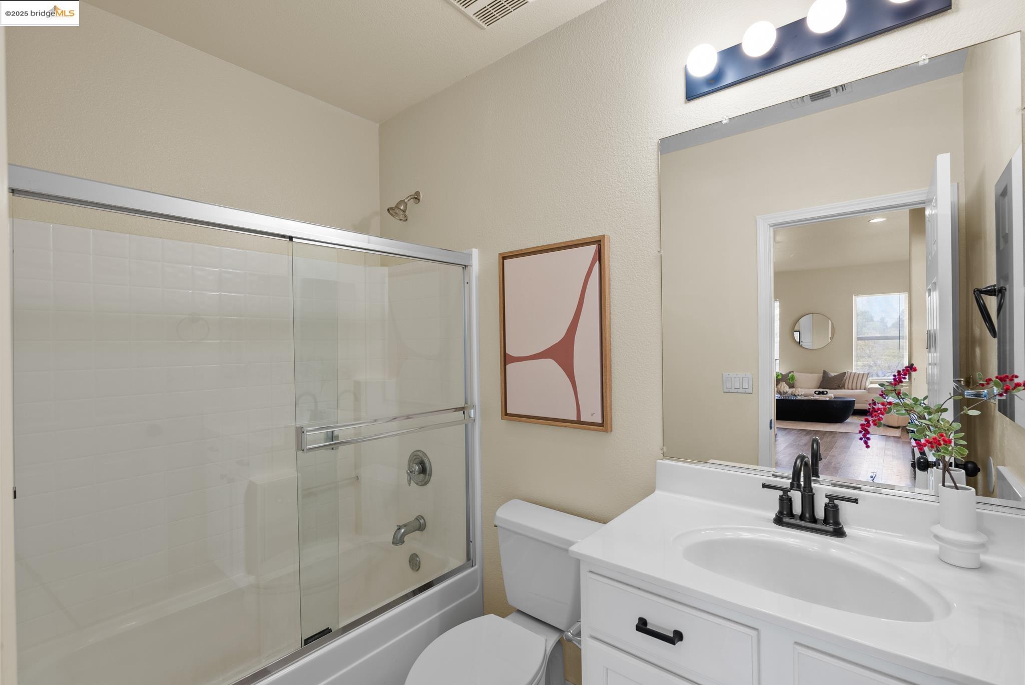 Detail Gallery Image 17 of 31 For 605 Artistic Pl, Hayward,  CA 94541 - 3 Beds | 3 Baths