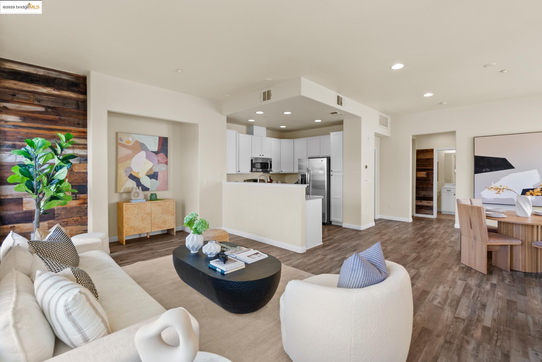 Detail Gallery Image 5 of 31 For 605 Artistic Pl, Hayward,  CA 94541 - 3 Beds | 3 Baths