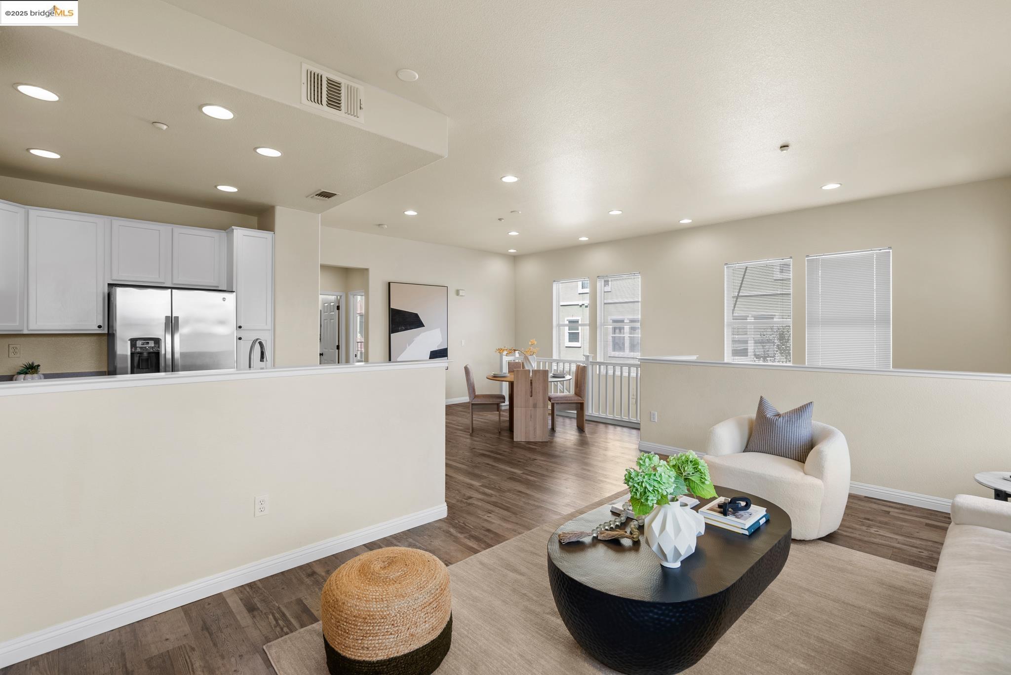 Detail Gallery Image 9 of 31 For 605 Artistic Pl, Hayward,  CA 94541 - 3 Beds | 3 Baths