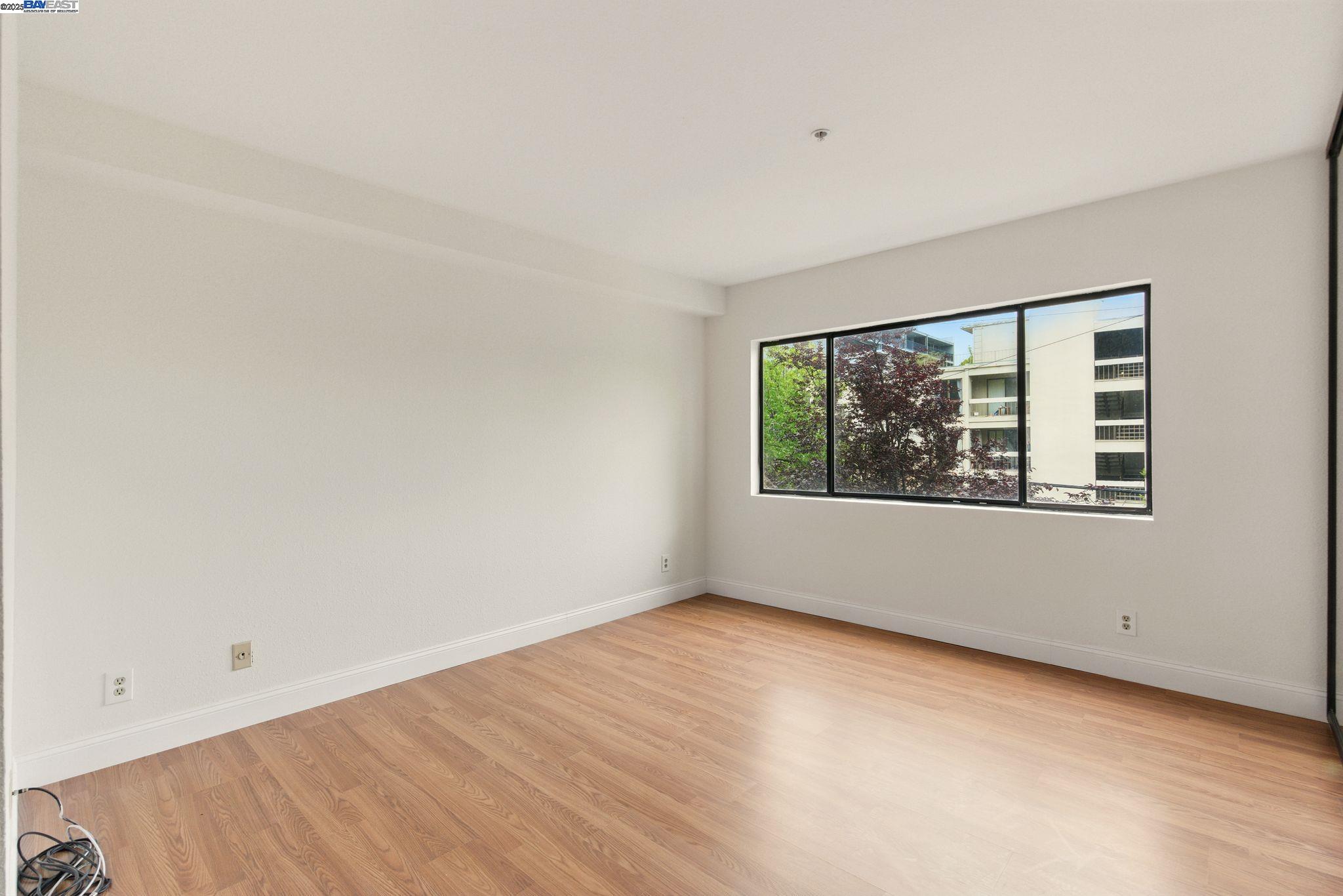 Detail Gallery Image 17 of 27 For 245 Perkins St #33,  Oakland,  CA 94610 - 2 Beds | 2 Baths