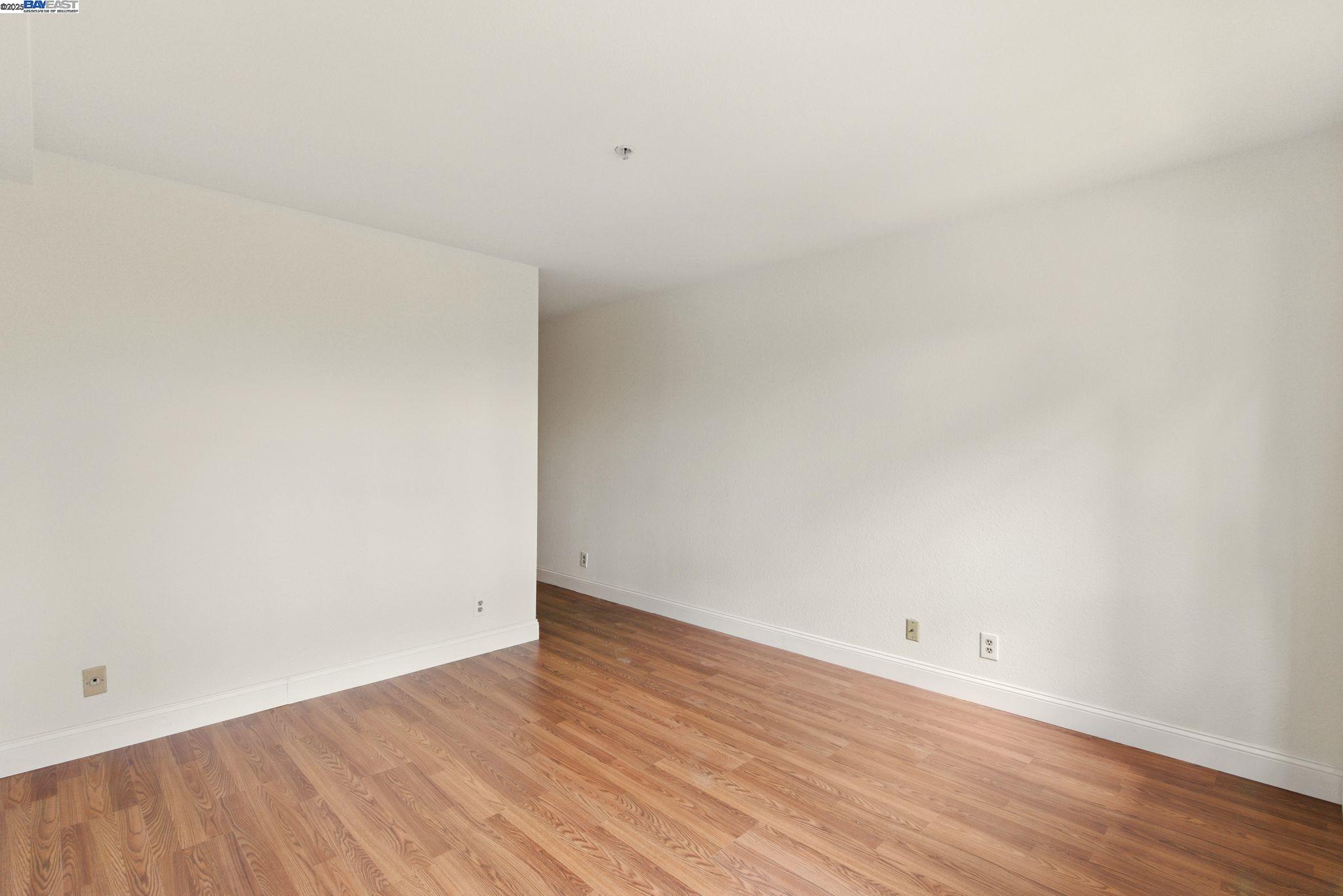 Detail Gallery Image 20 of 27 For 245 Perkins St #33,  Oakland,  CA 94610 - 2 Beds | 2 Baths