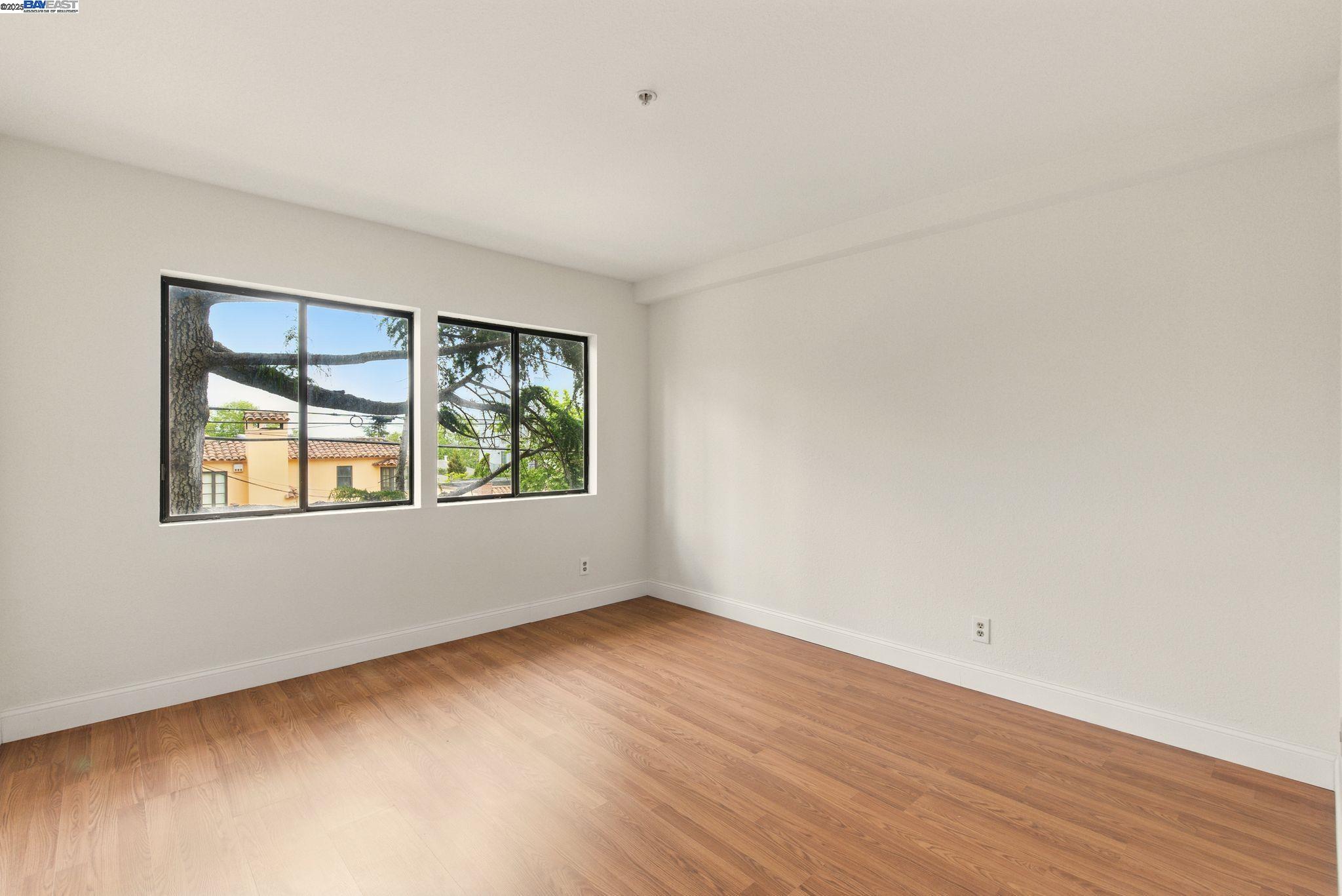 Detail Gallery Image 24 of 27 For 245 Perkins St #33,  Oakland,  CA 94610 - 2 Beds | 2 Baths