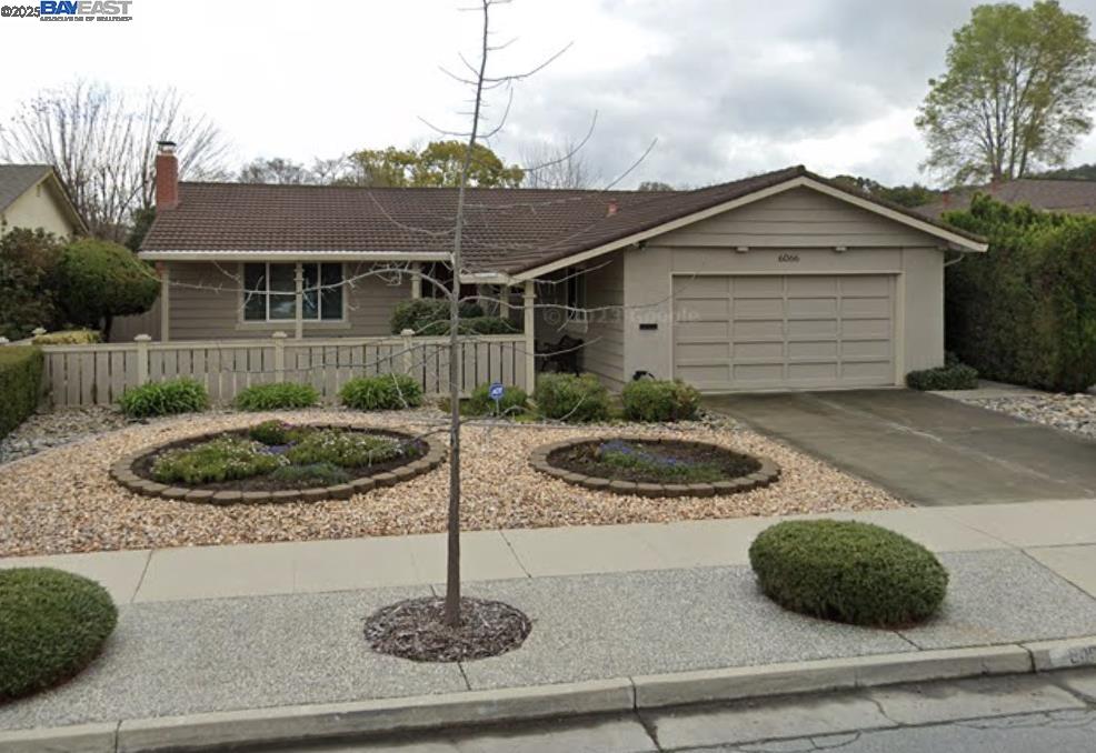 Detail Gallery Image 1 of 1 For 6066 Foothill Glen Dr, San Jose,  CA 95123 - 3 Beds | 2 Baths
