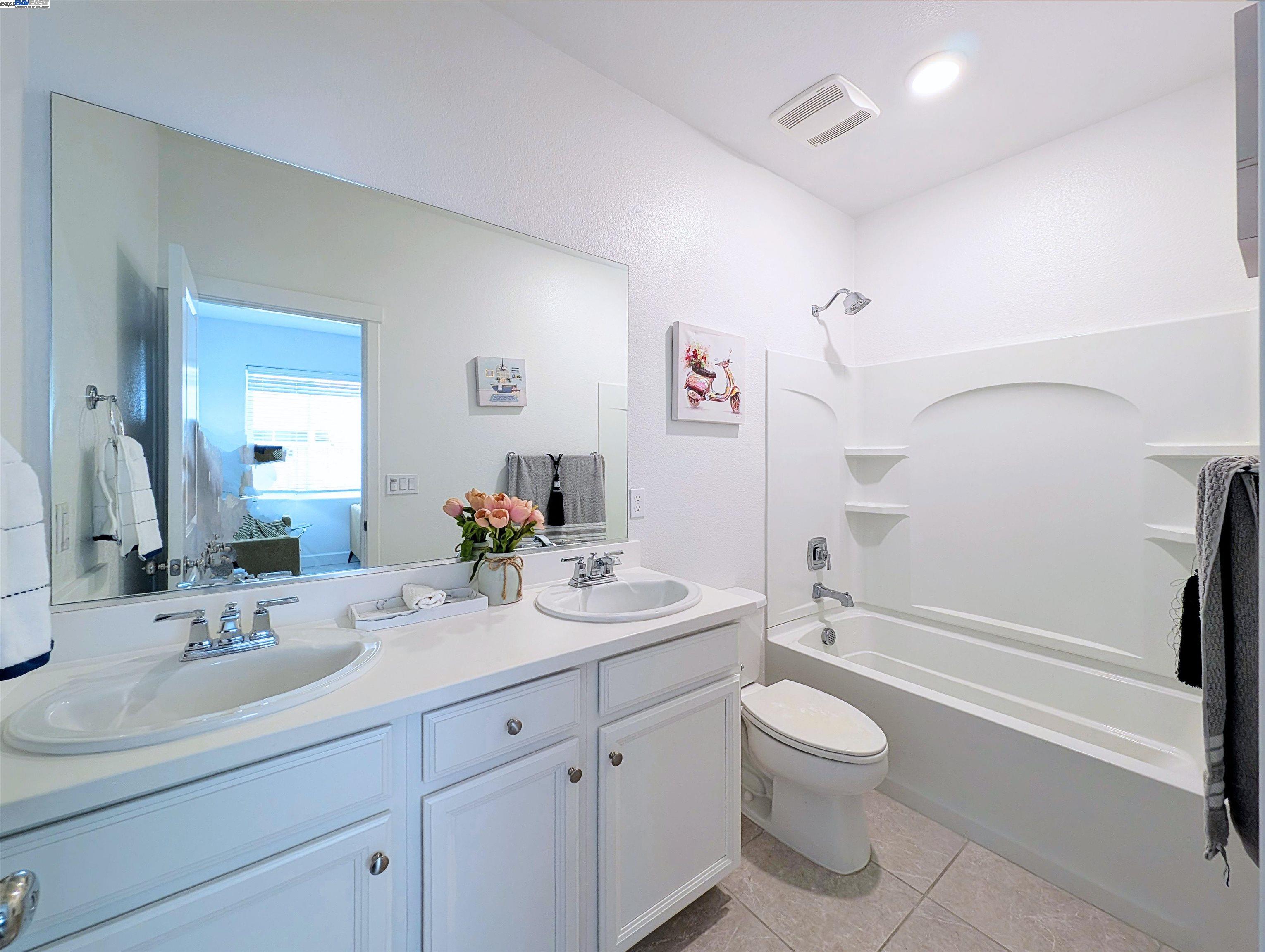 Detail Gallery Image 32 of 43 For 5315 Potter Valley Ln, Antioch,  CA 94531 - 4 Beds | 3 Baths