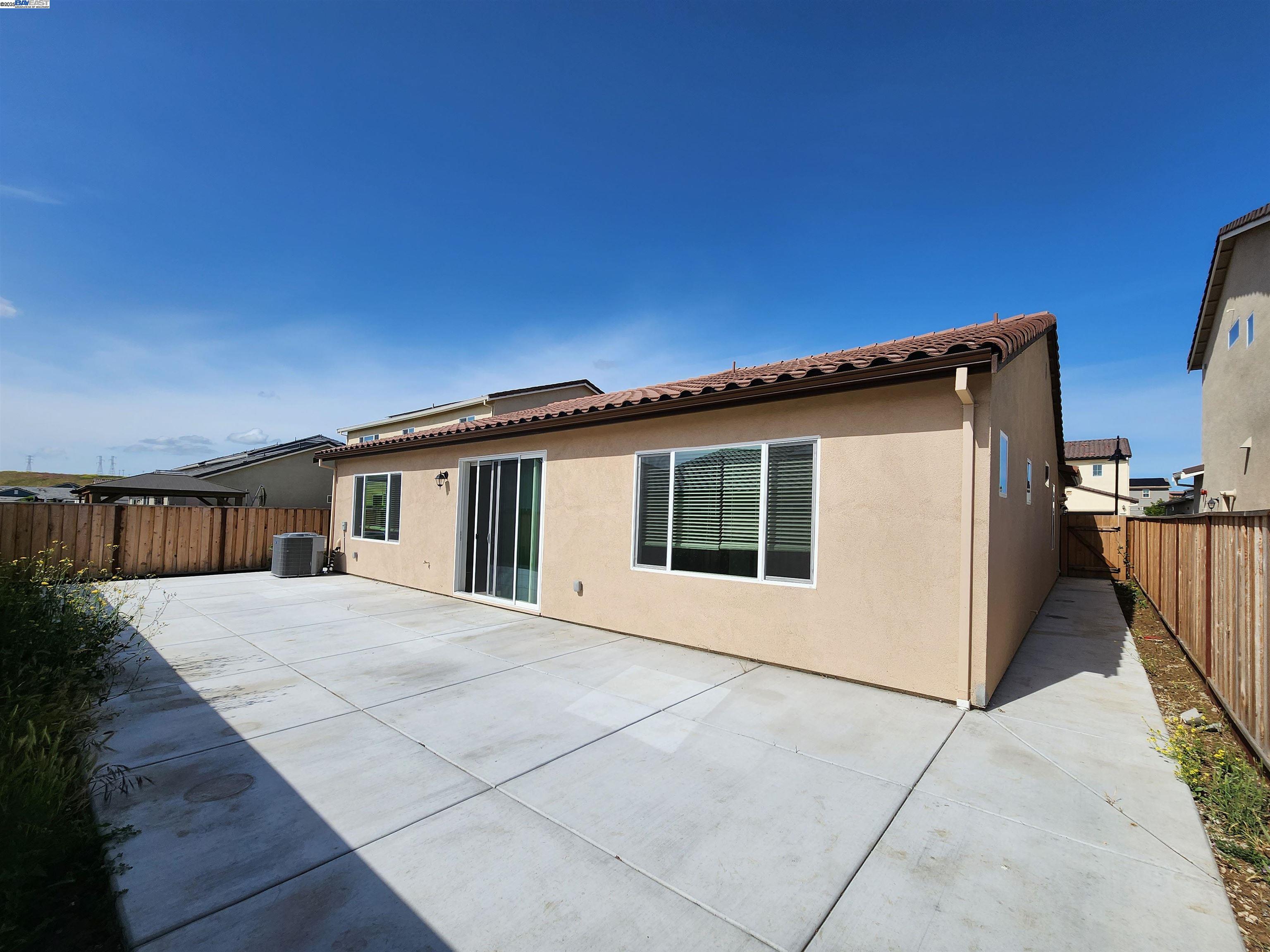 Detail Gallery Image 35 of 43 For 5315 Potter Valley Ln, Antioch,  CA 94531 - 4 Beds | 3 Baths