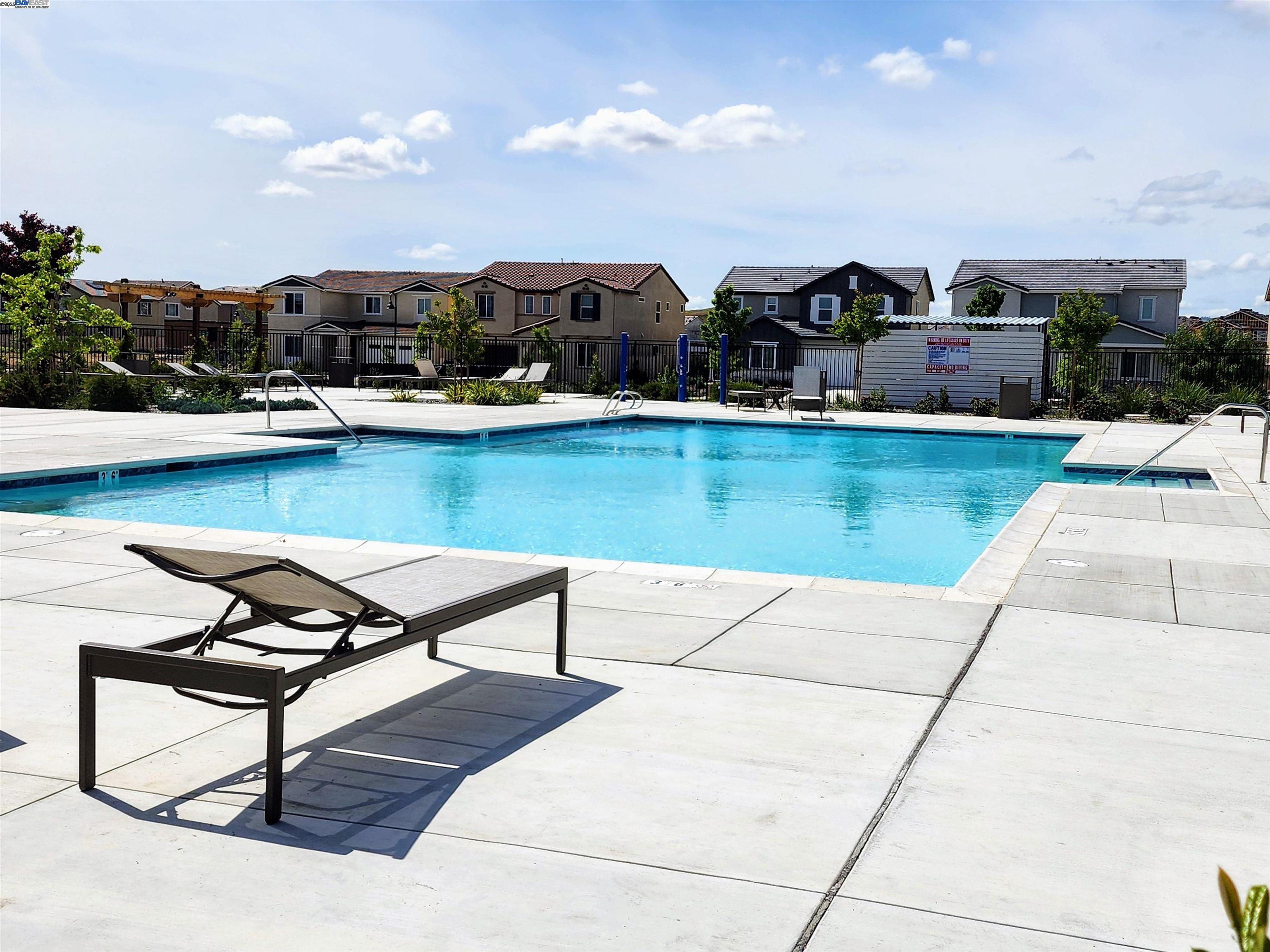 Detail Gallery Image 38 of 43 For 5315 Potter Valley Ln, Antioch,  CA 94531 - 4 Beds | 3 Baths