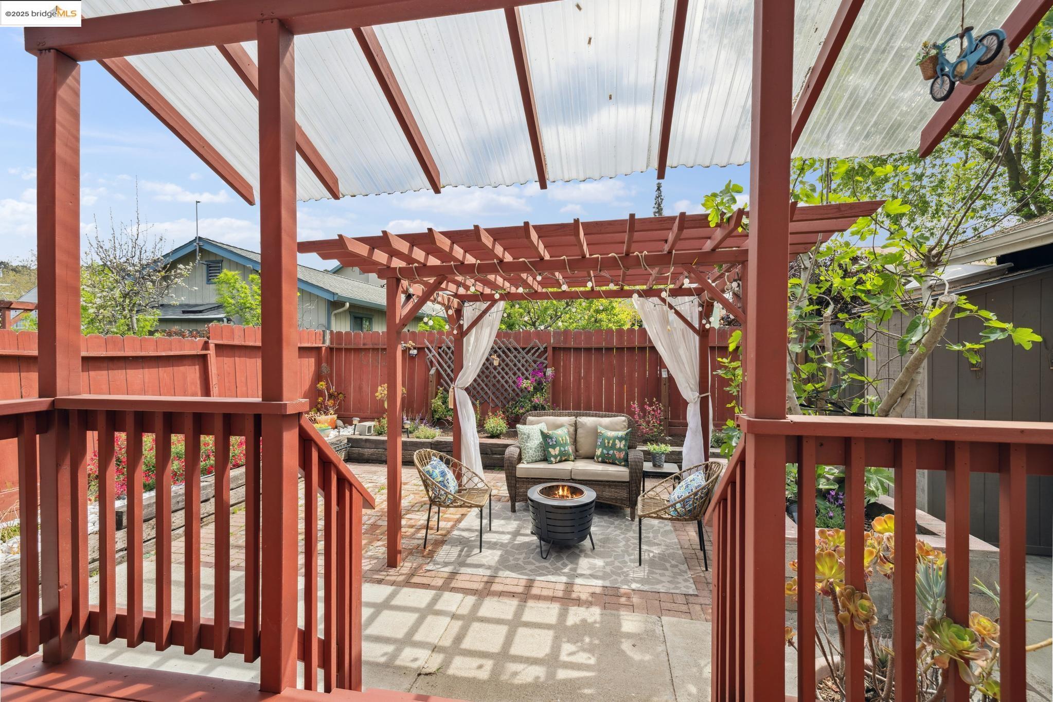 Detail Gallery Image 30 of 48 For 456 Mitchell Ave, San Leandro,  CA 94577 - 5 Beds | 3/1 Baths