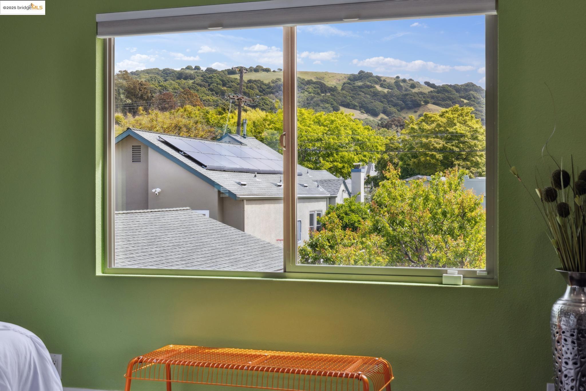 Detail Gallery Image 36 of 48 For 456 Mitchell Ave, San Leandro,  CA 94577 - 5 Beds | 3/1 Baths