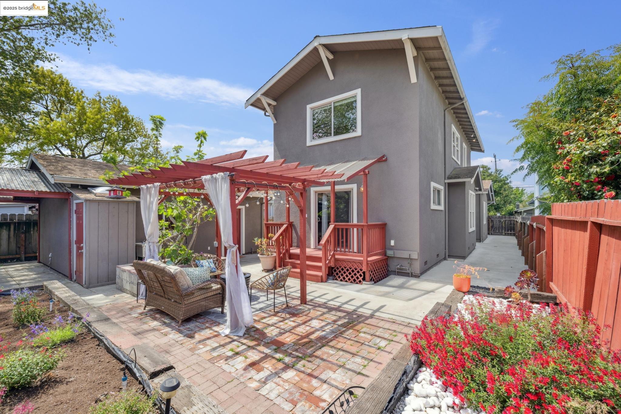 Detail Gallery Image 40 of 48 For 456 Mitchell Ave, San Leandro,  CA 94577 - 5 Beds | 3/1 Baths