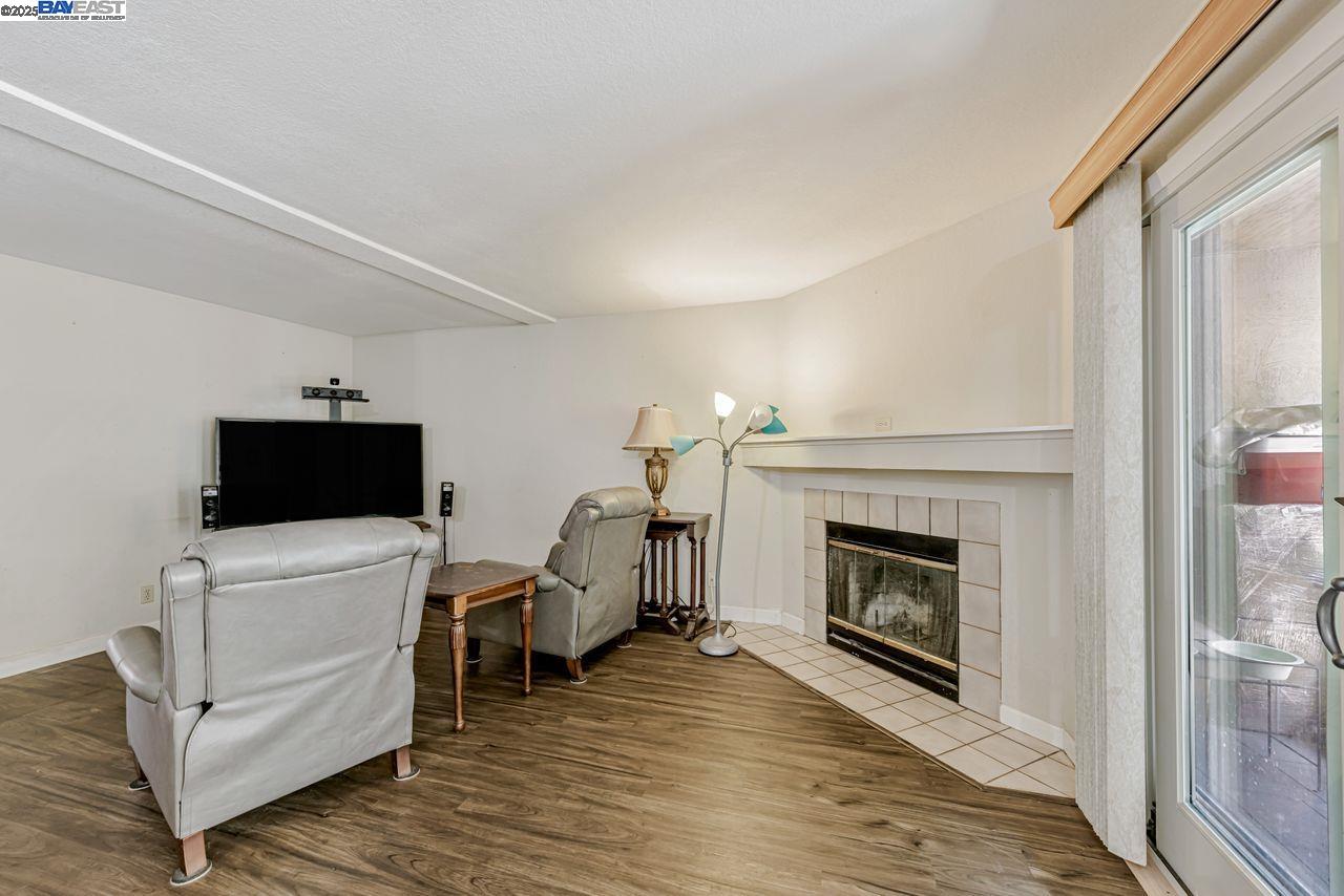 Photo #9: 41093947 Listing: Photo #9