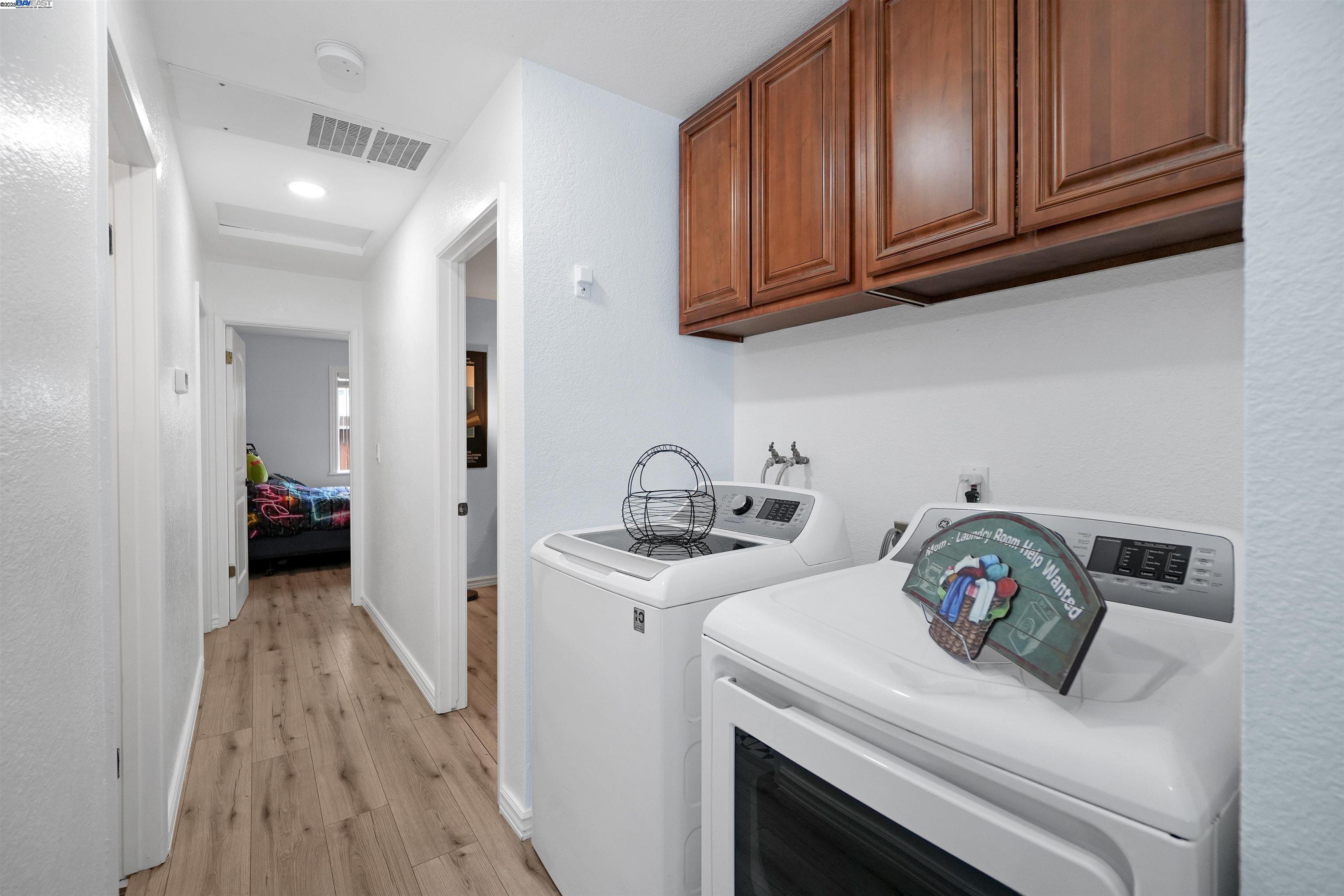 Detail Gallery Image 15 of 44 For 179 Loma Verde Dr, San Lorenzo,  CA 94580 - 3 Beds | 2 Baths