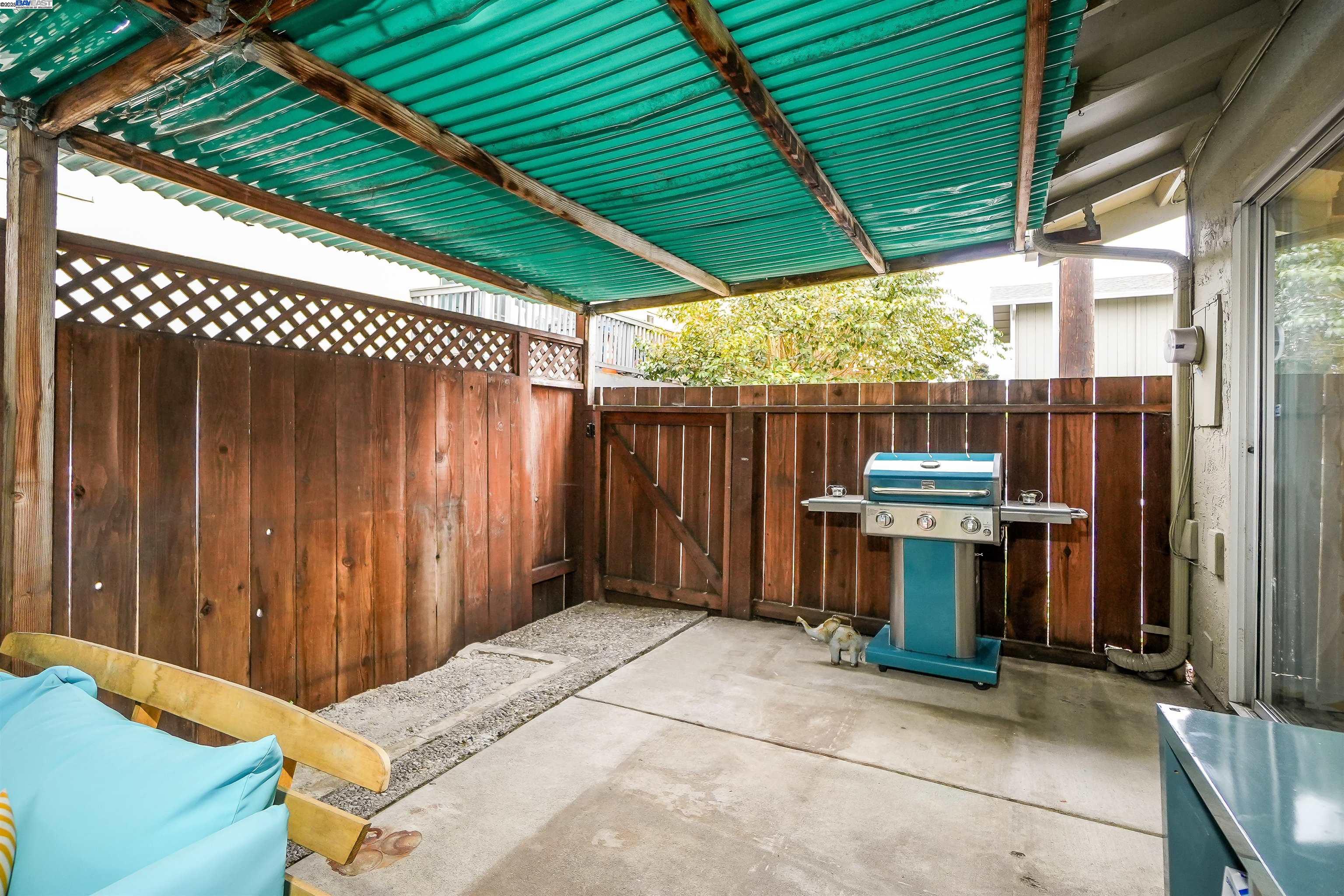 Detail Gallery Image 27 of 44 For 179 Loma Verde Dr, San Lorenzo,  CA 94580 - 3 Beds | 2 Baths