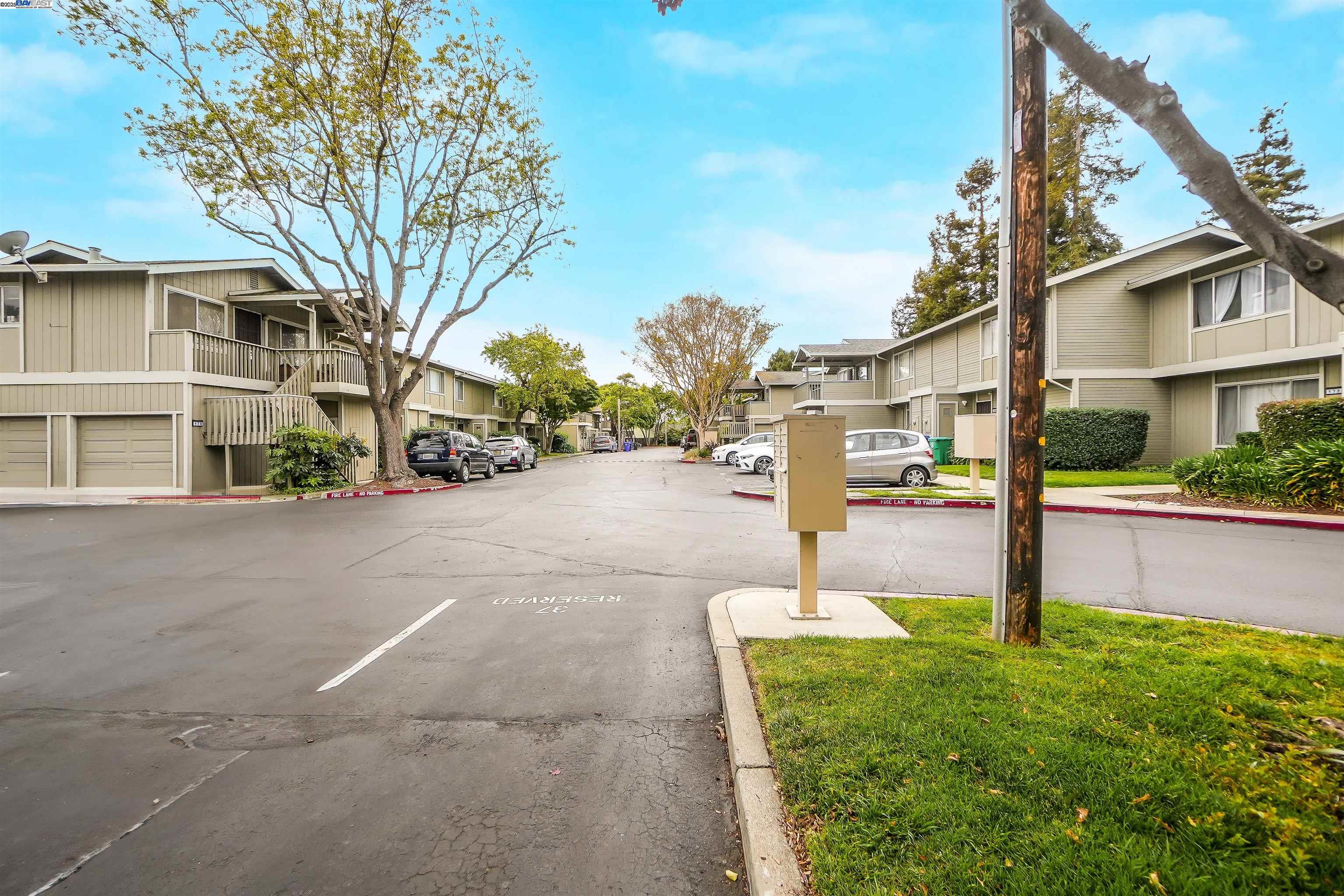 Detail Gallery Image 36 of 44 For 179 Loma Verde Dr, San Lorenzo,  CA 94580 - 3 Beds | 2 Baths