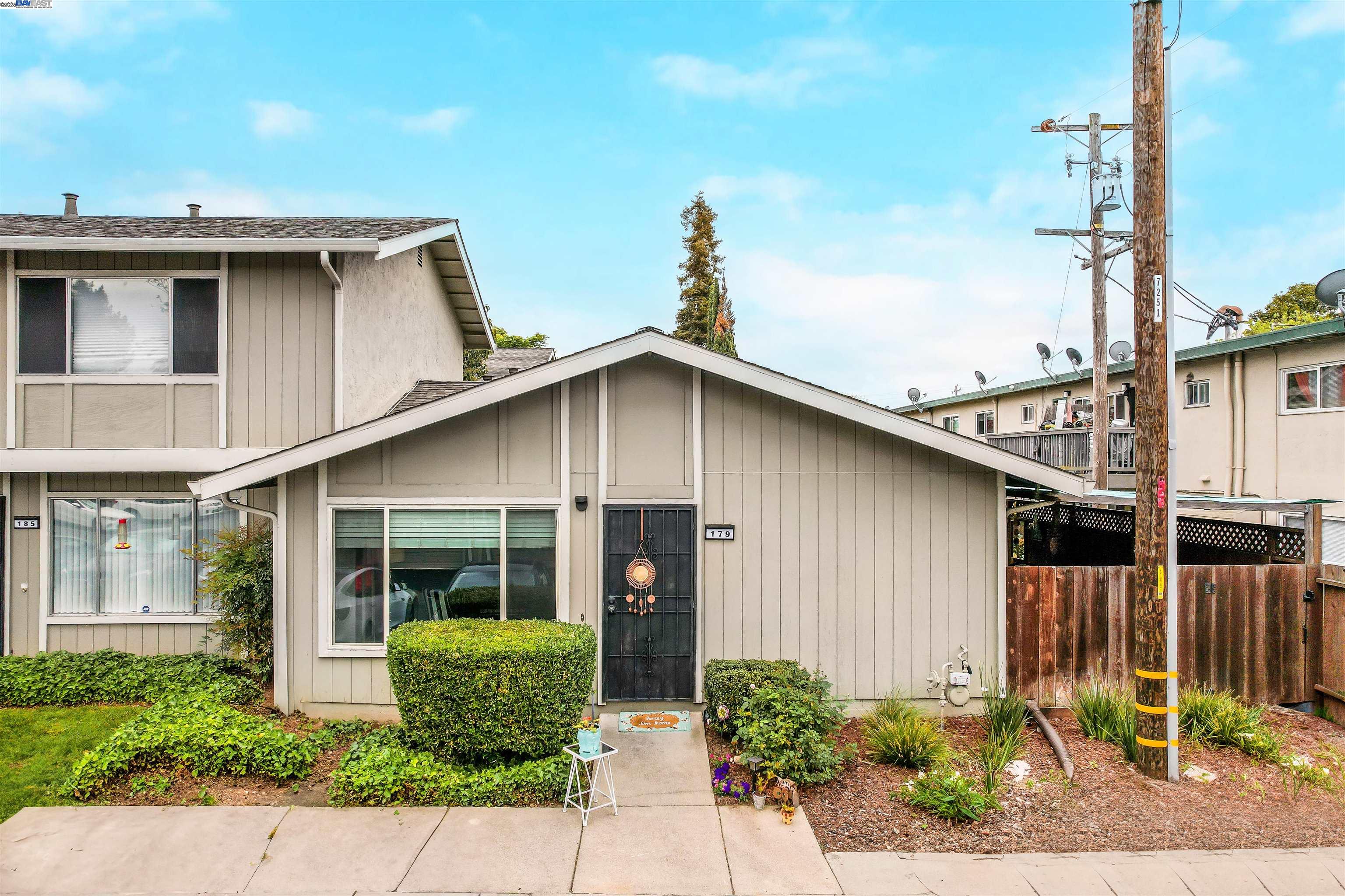 Detail Gallery Image 39 of 44 For 179 Loma Verde Dr, San Lorenzo,  CA 94580 - 3 Beds | 2 Baths