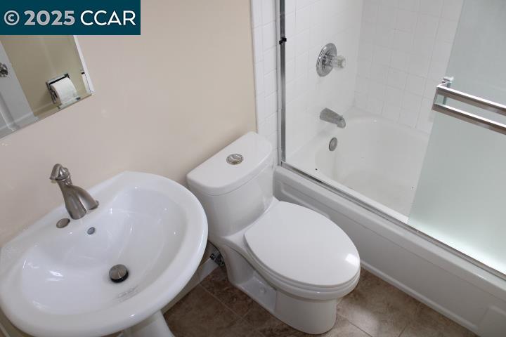 Detail Gallery Image 13 of 16 For 2292 Orleans Dr #1,  Pinole,  CA 94564 - 2 Beds | 1 Baths